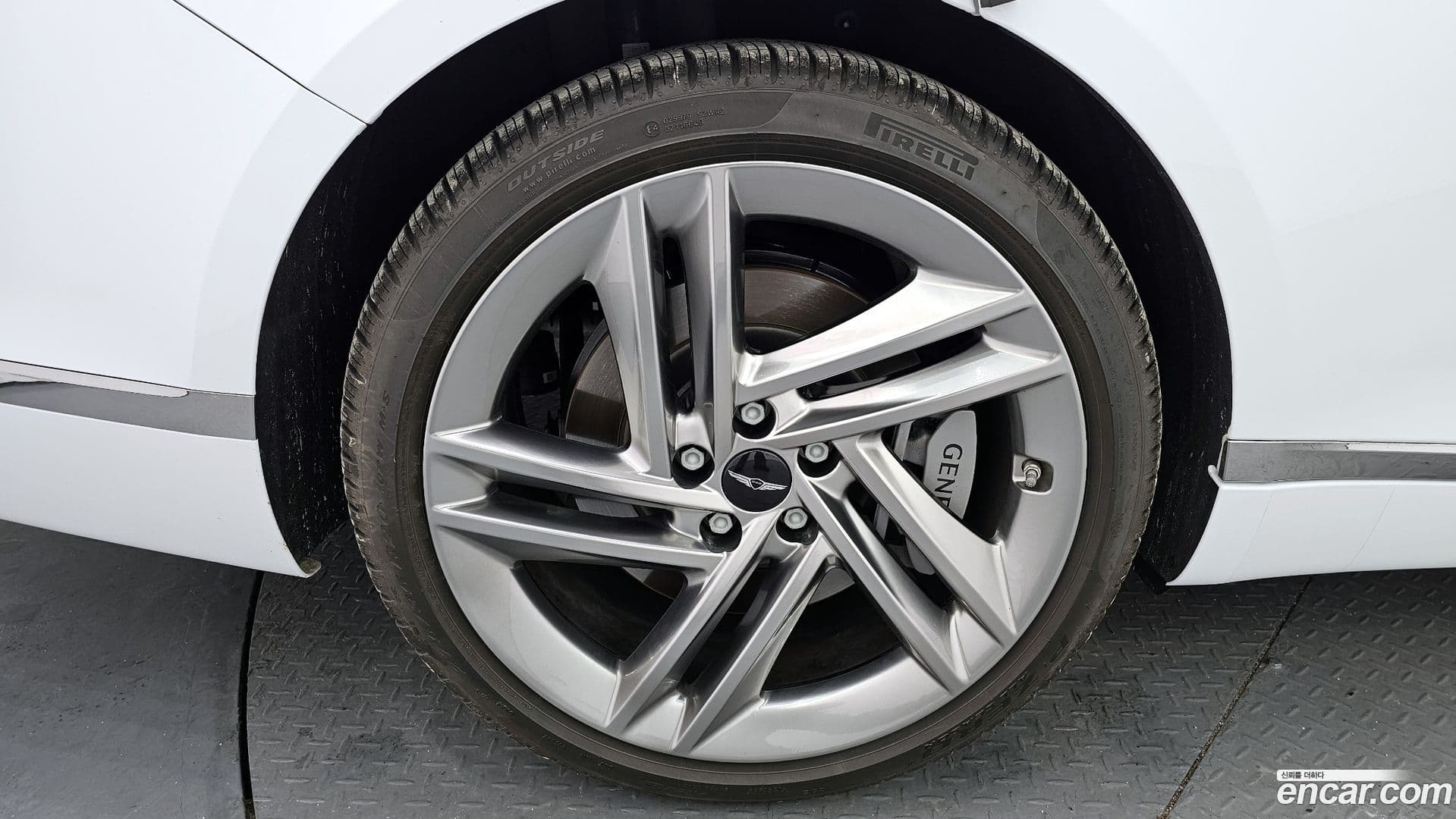 Main__Slider__Photo:G80 Genesis 2024.6-4