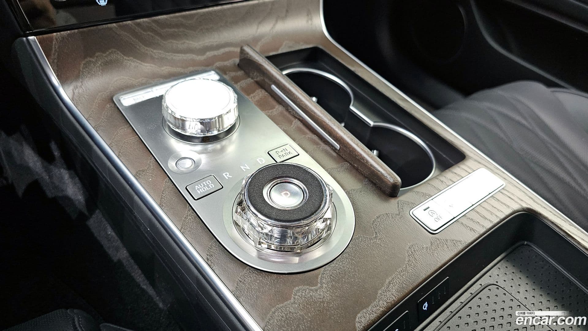 Main__Slider__Photo:G80 Genesis 2024.6-8