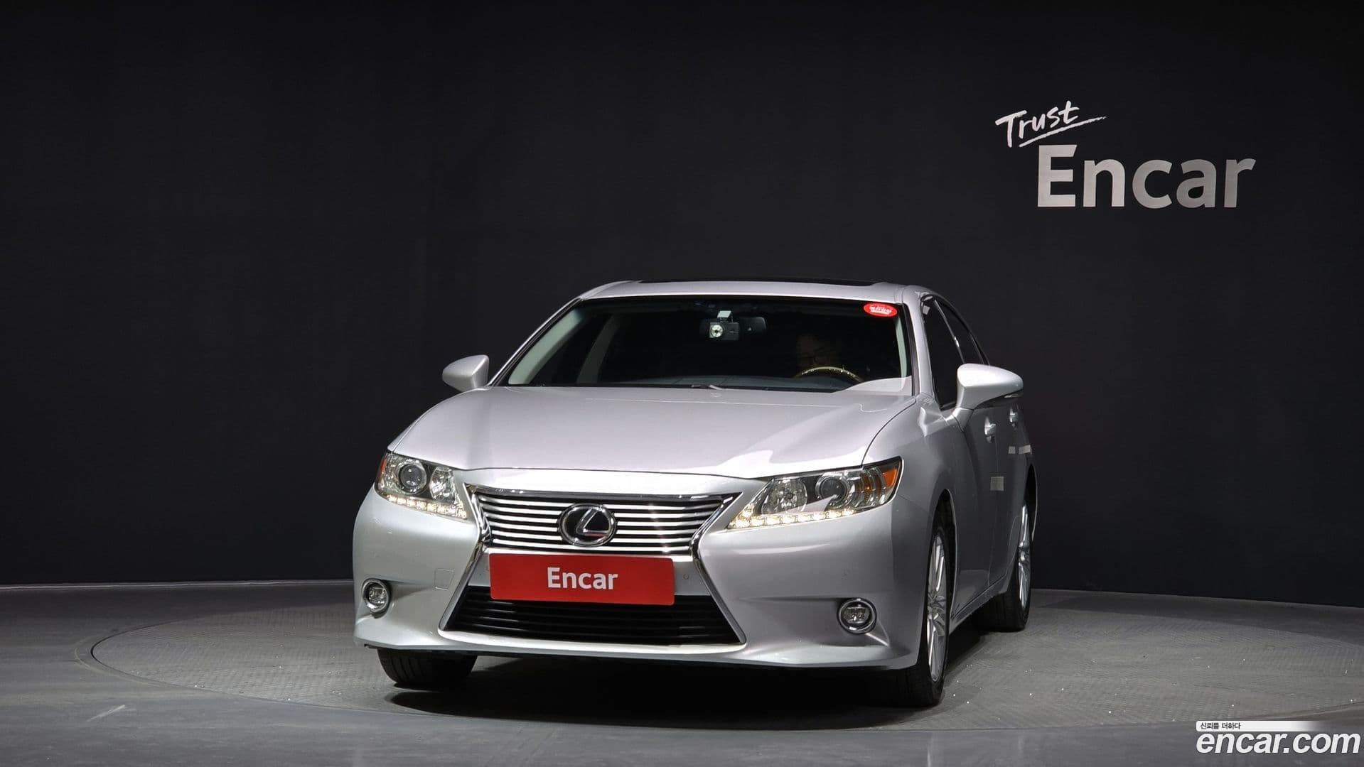 Main__Slider__Photo:ES Lexus 2015.1-2