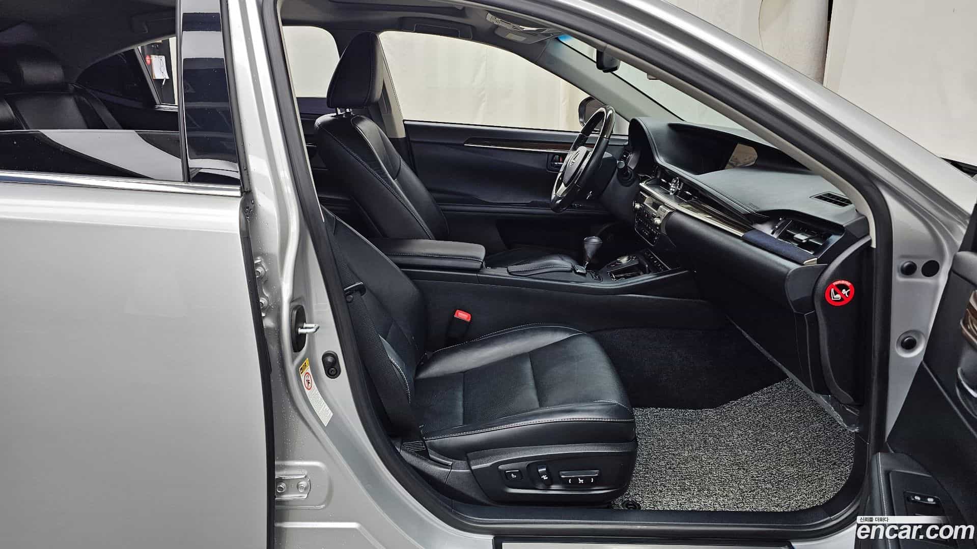 ES Lexus 2015.1-OPTION-015