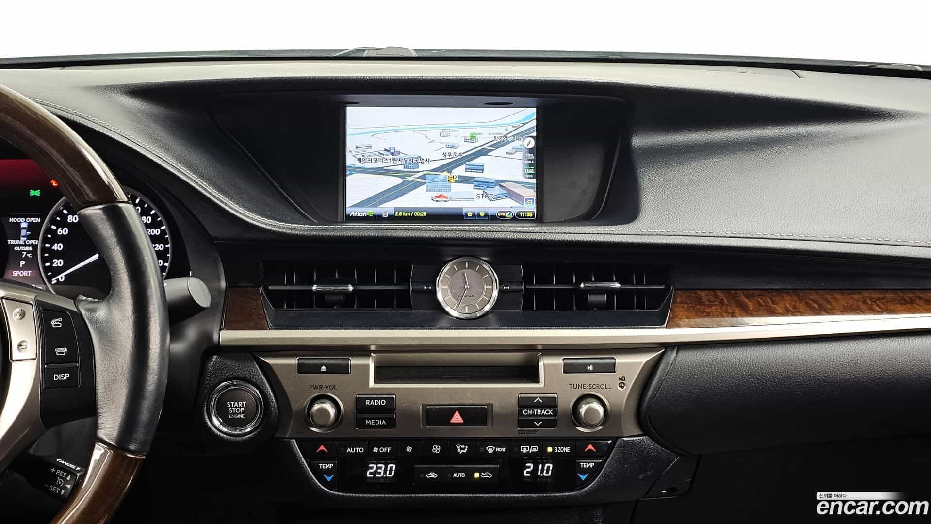 ES Lexus 2015.1-OPTION-018