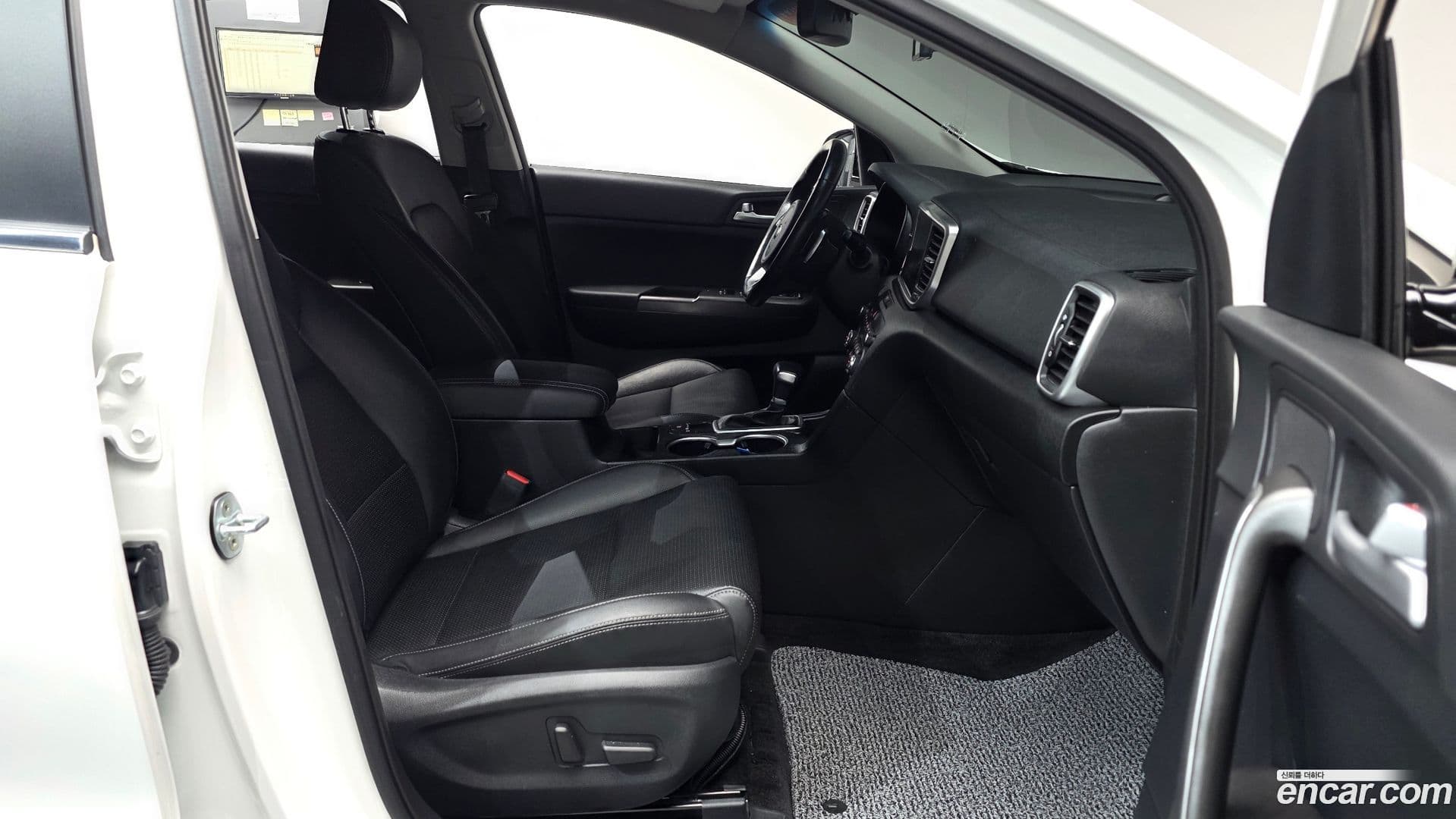 Main__Slider__Photo:Sportage Kia 2021.2-9