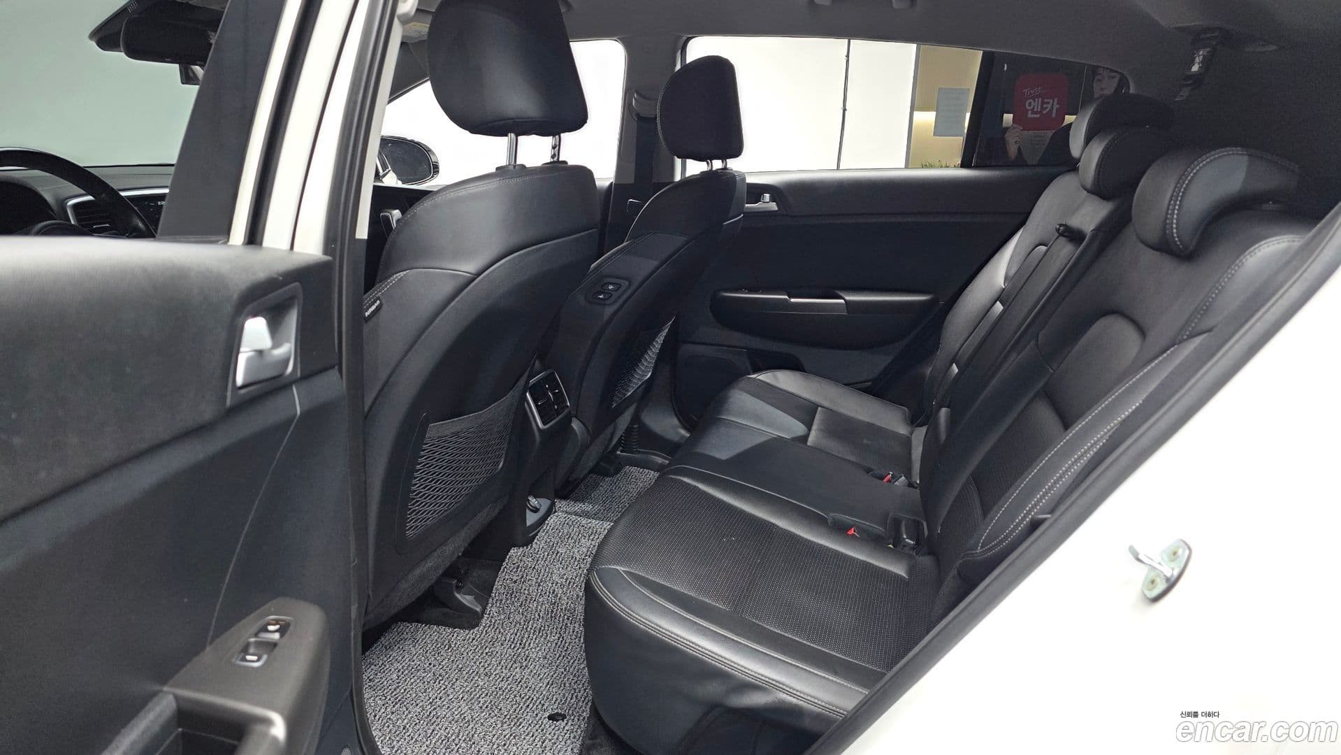 Main__Slider__Photo:Sportage Kia 2021.2-11