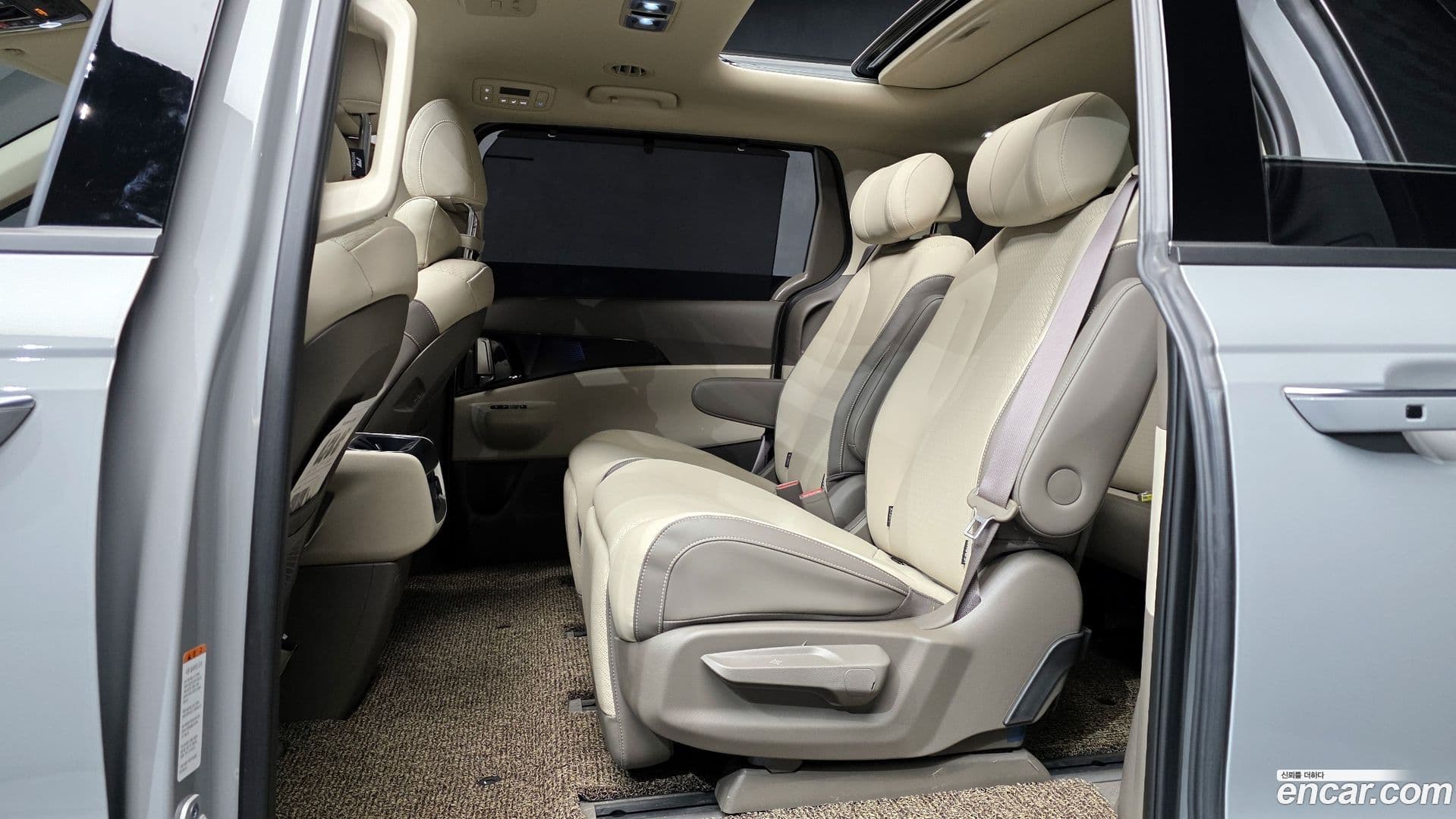 Main__Slider__Photo:Canival Kia 2024.11-11