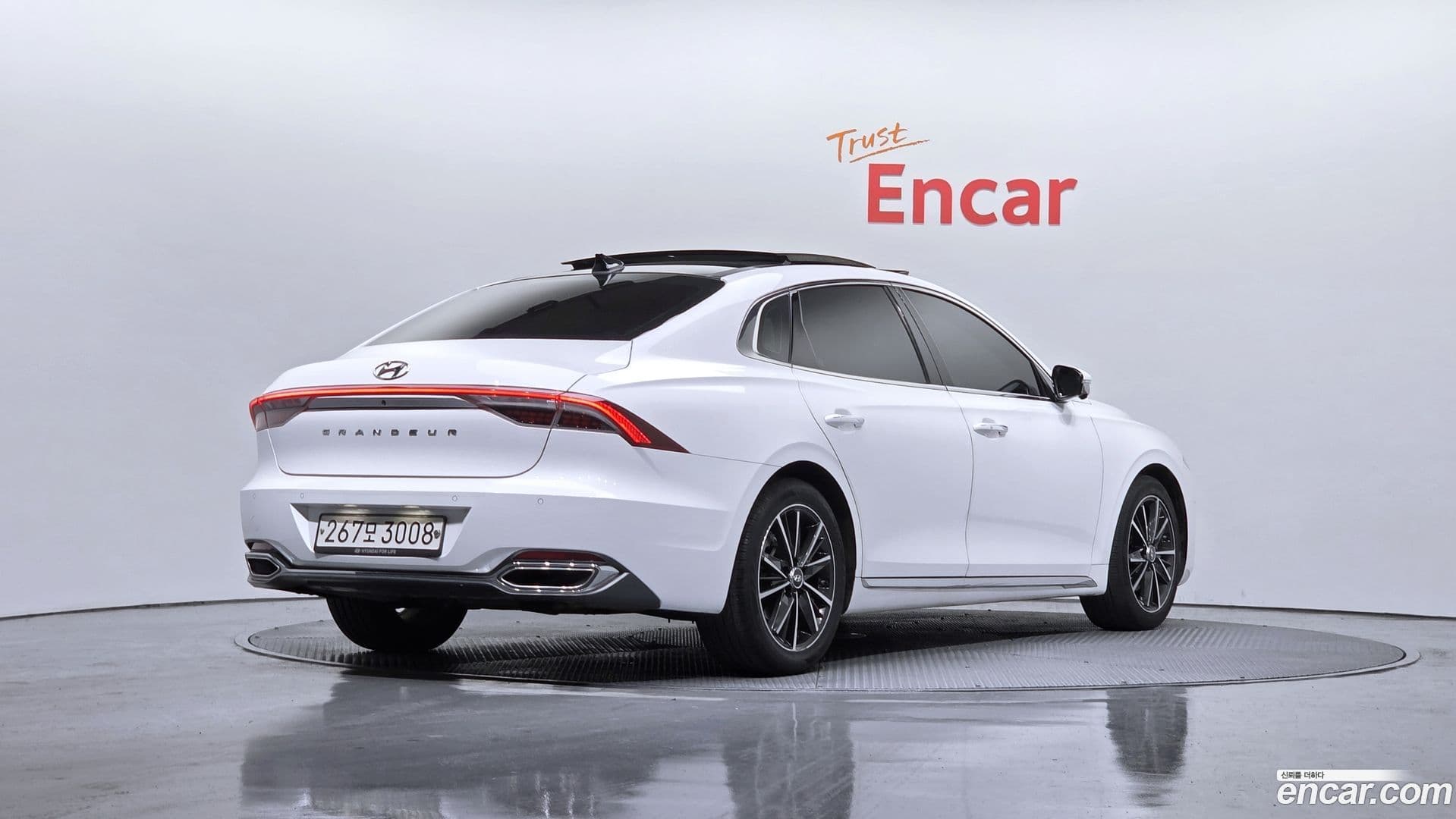 Main__Slider__Photo:Grandeur Hyundai 2020.5-1