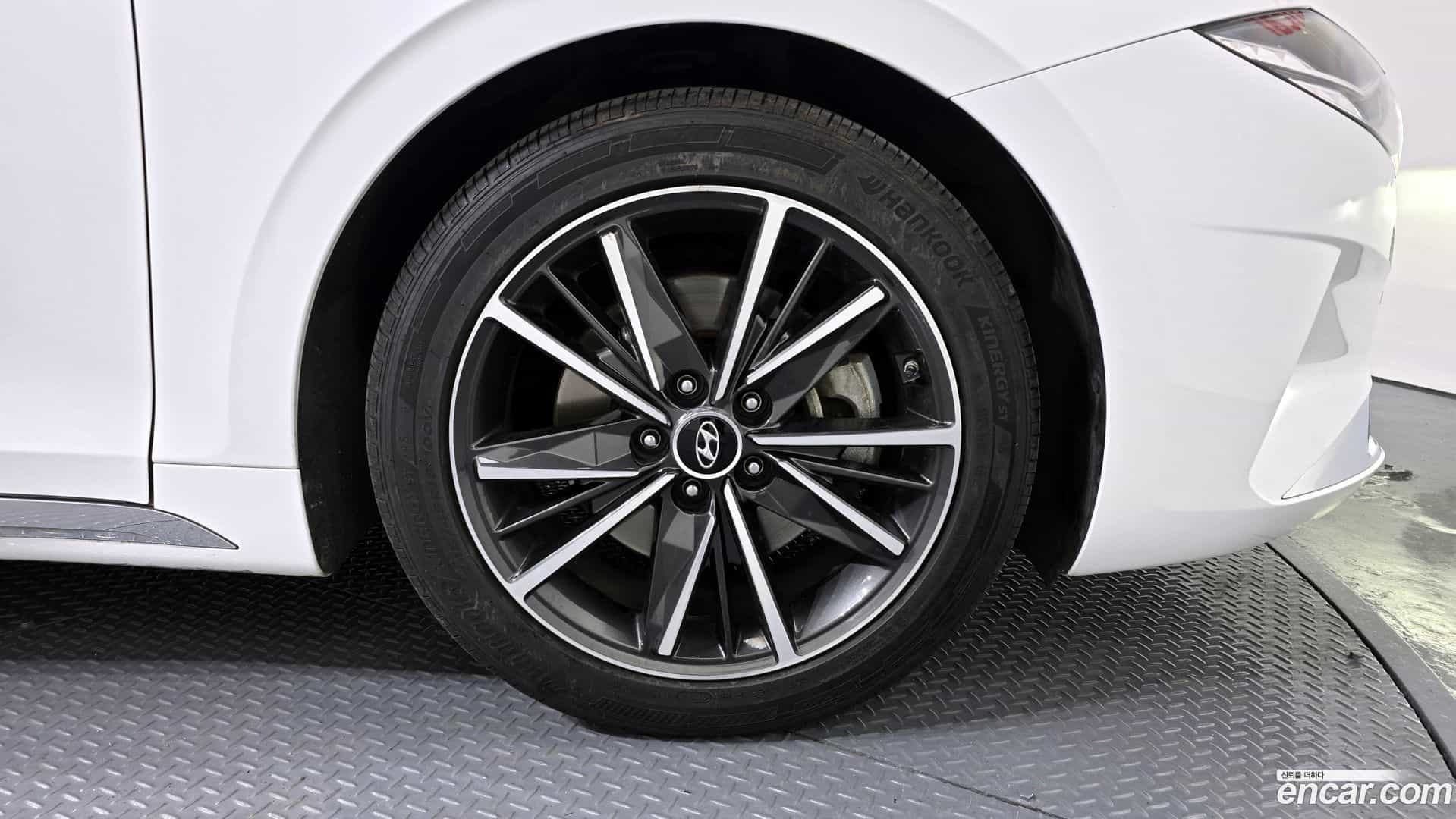 Grandeur Hyundai 2020.5-OUTER-005