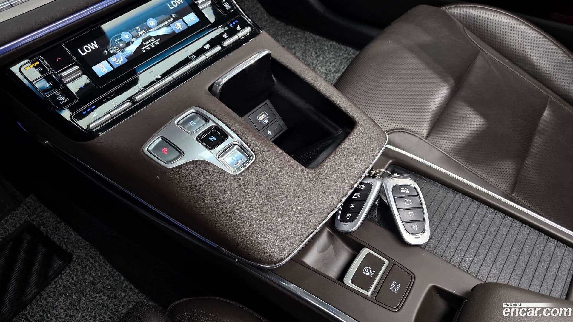 Main__Slider__Photo:Grandeur Hyundai 2020.5-8