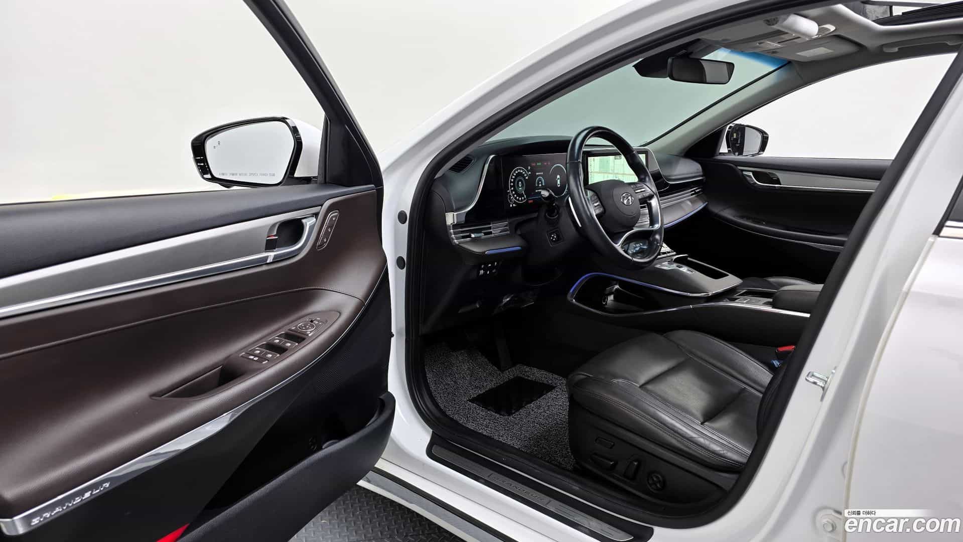 Grandeur Hyundai 2020.5-OPTION-015