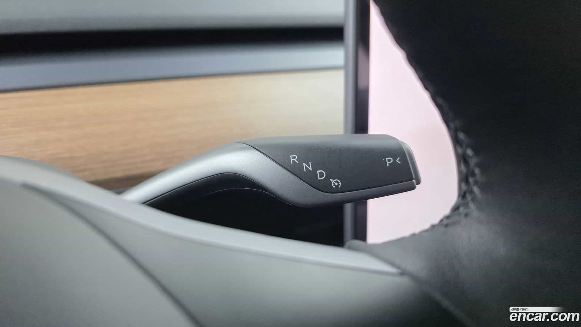 Model 3 Tesla 2022.11-INNER-009