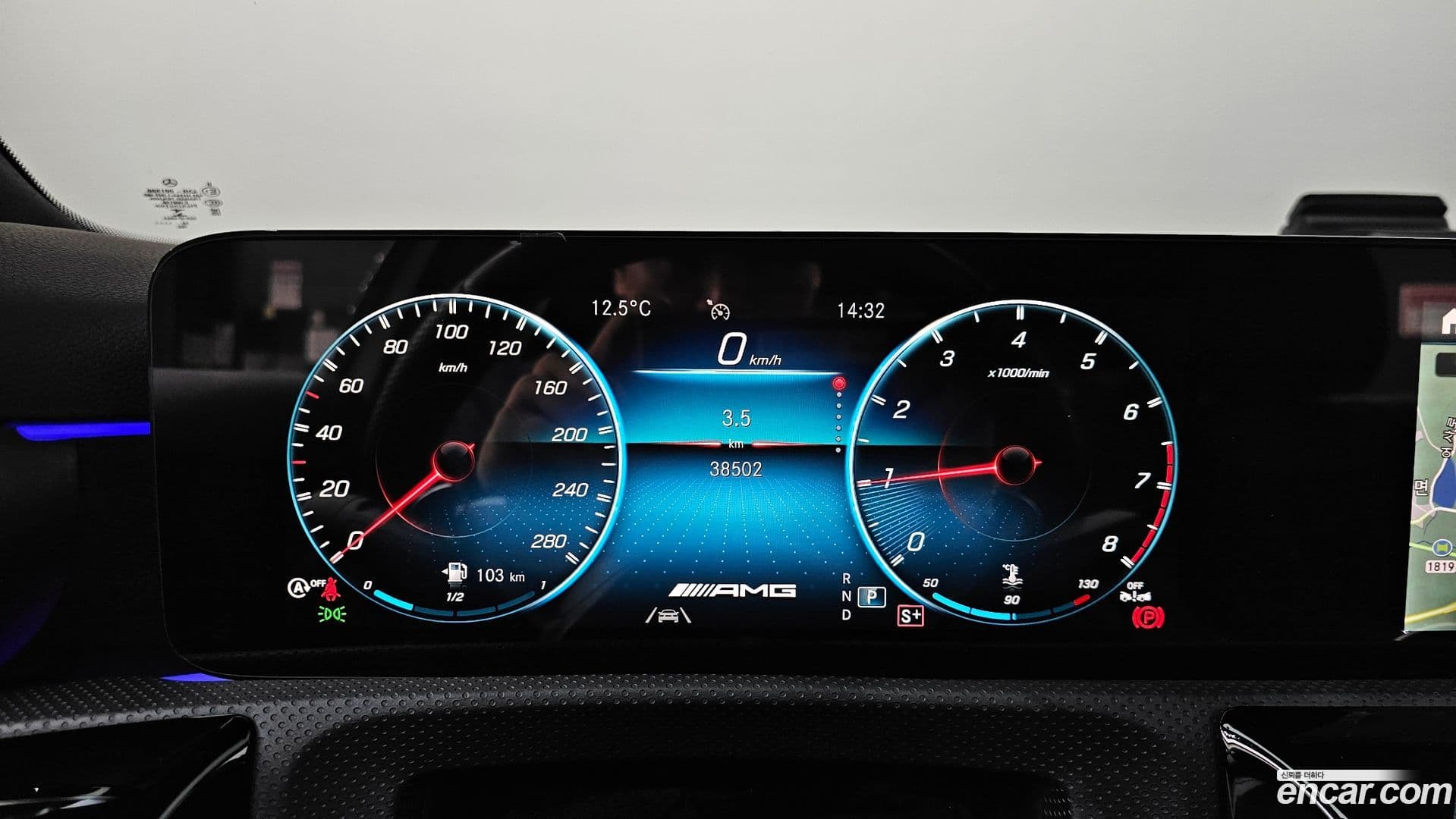 Main__Slider__Photo:A-Class Mercedes-Benz 2023.4-7