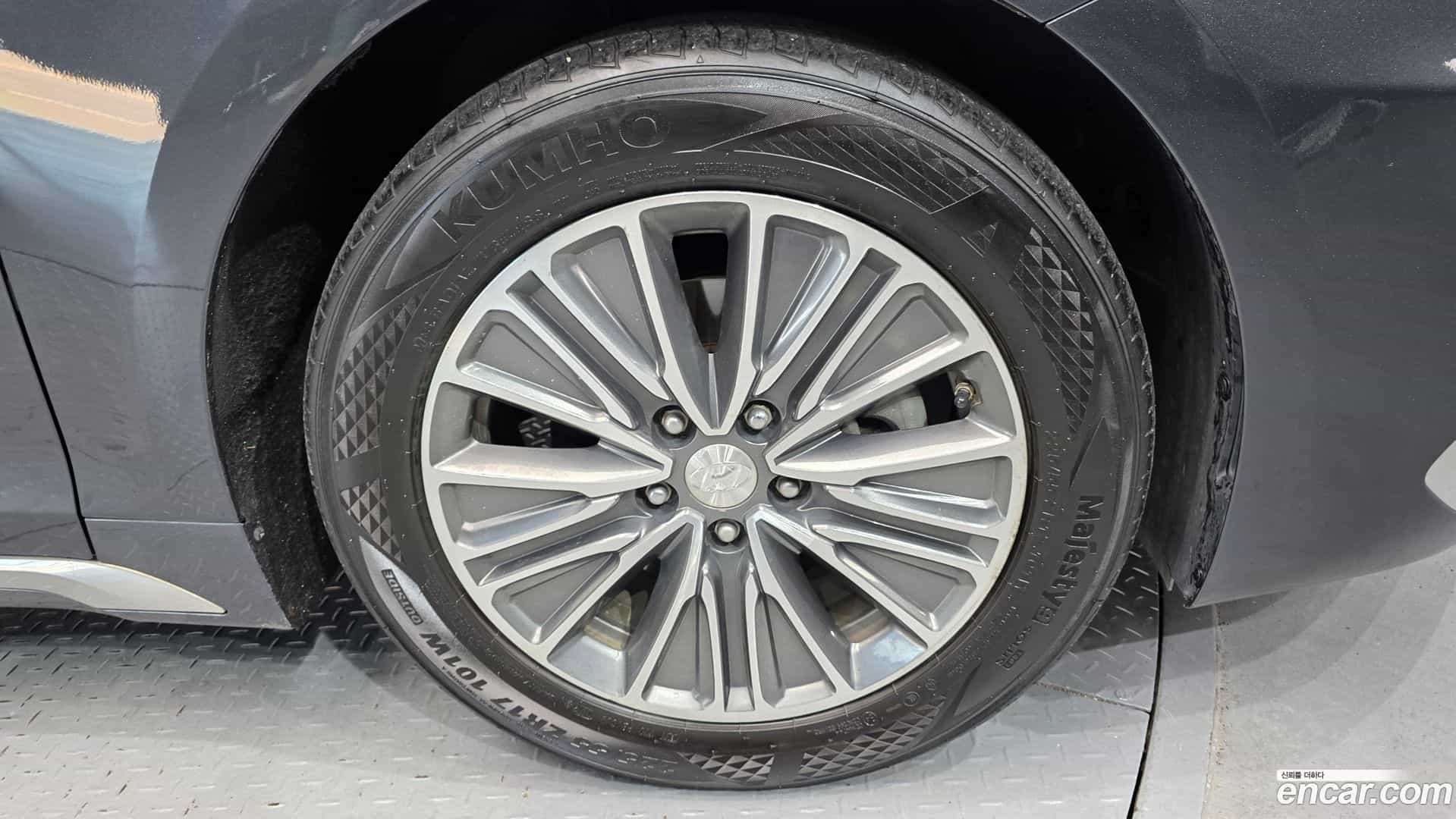 Grandeur Hyundai 2018.6-OUTER-005