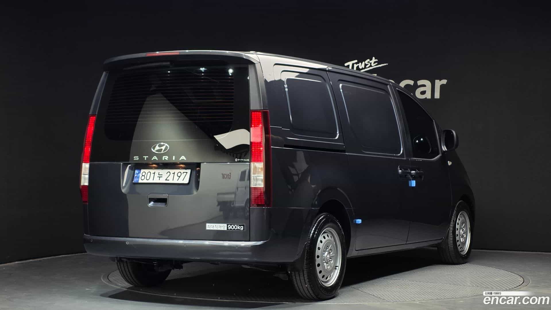 Staria Hyundai 2023.8-OUTER-002