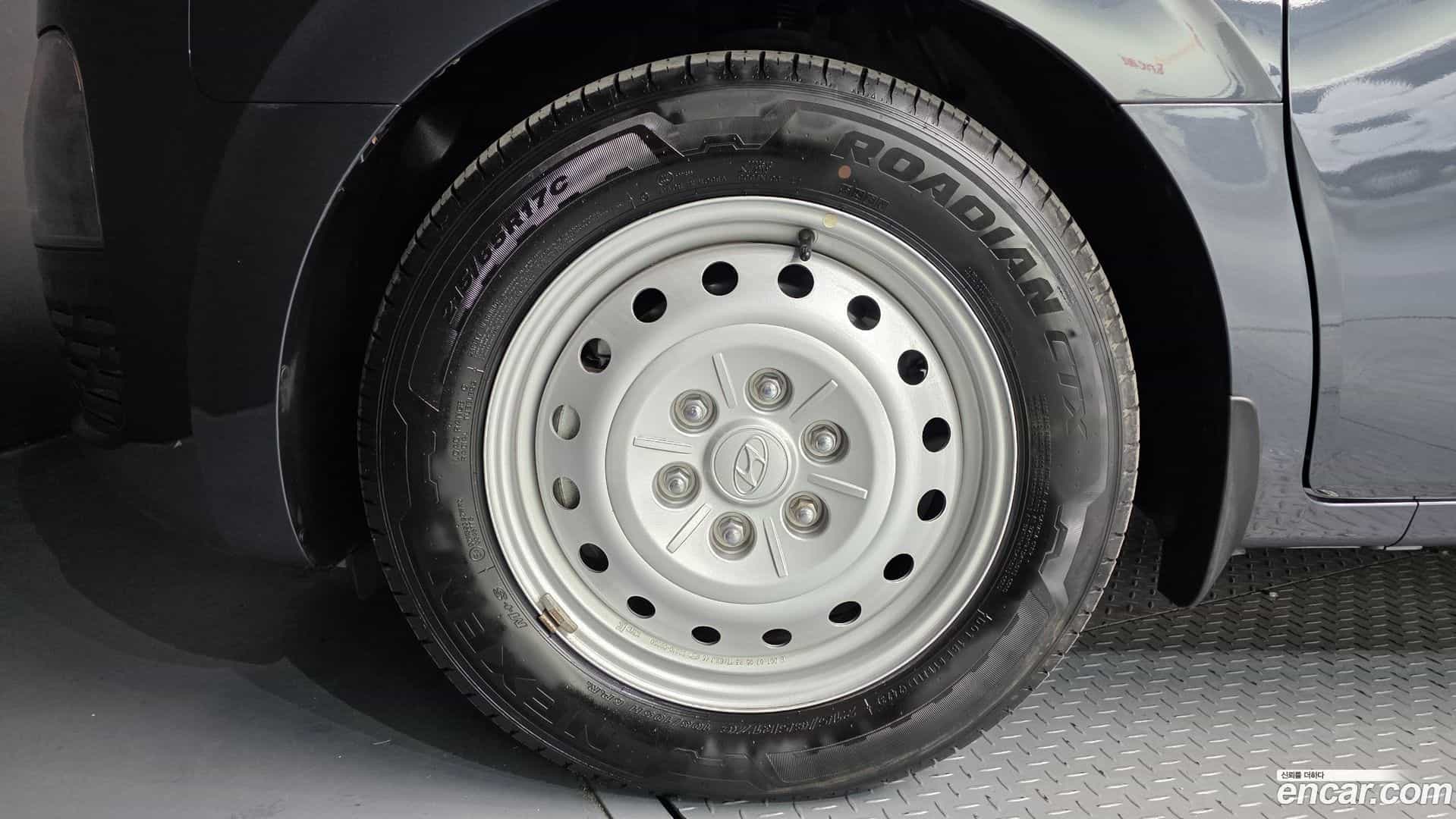 Staria Hyundai 2023.8-OUTER-005