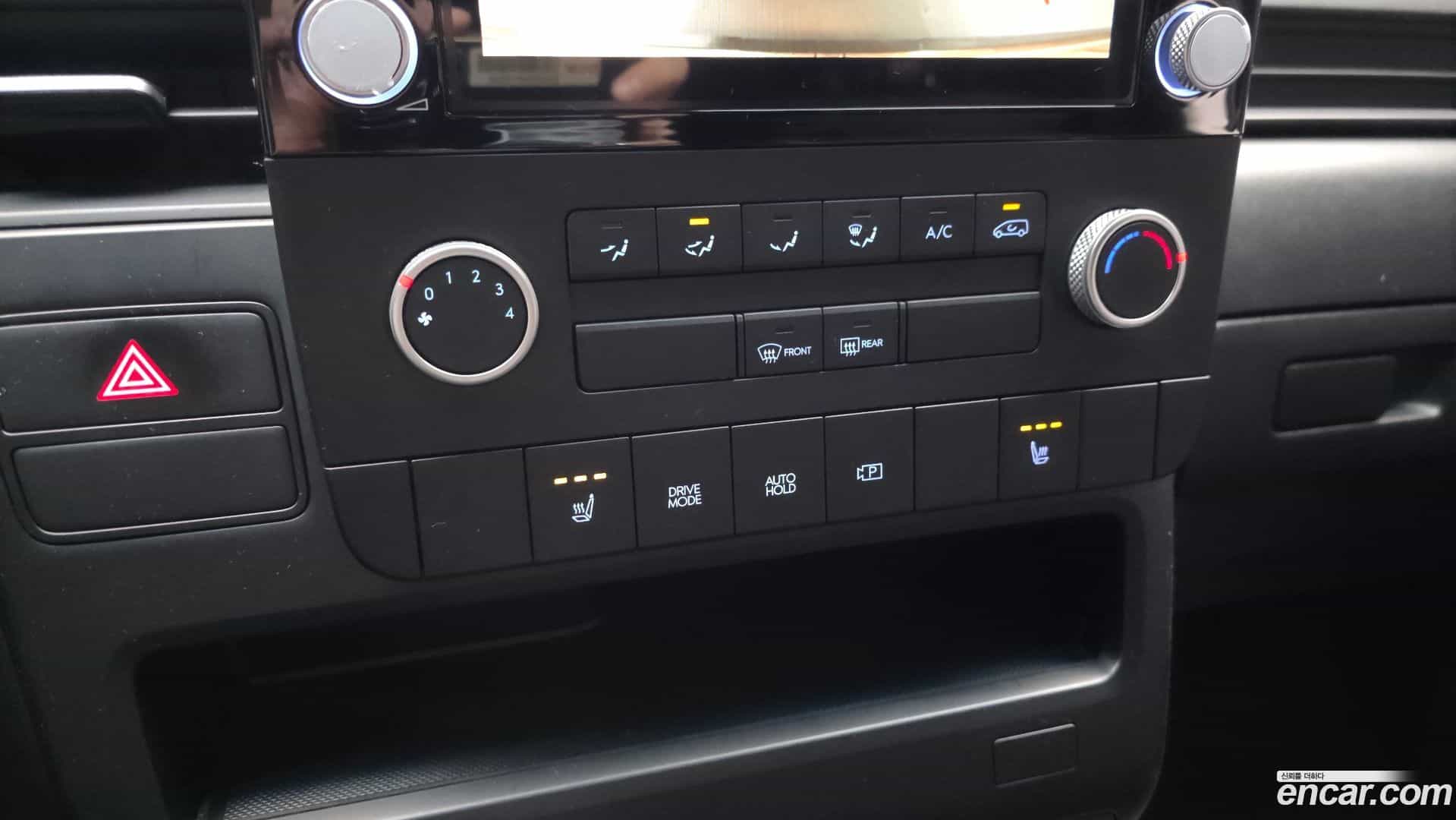 Staria Hyundai 2023.8-OPTION-019