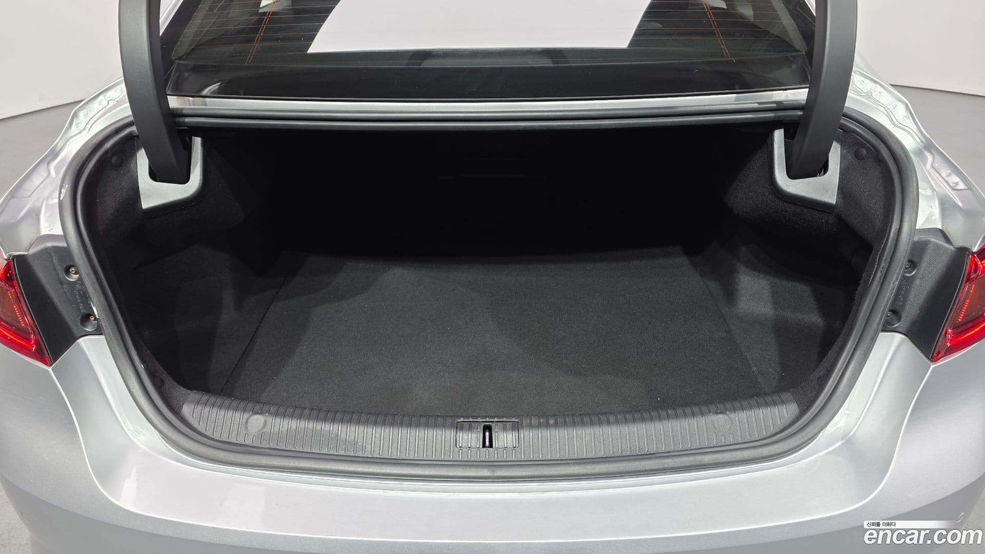 Main__Slider__Photo:SM6 Renault-KoreaSamsung 2016.4-19