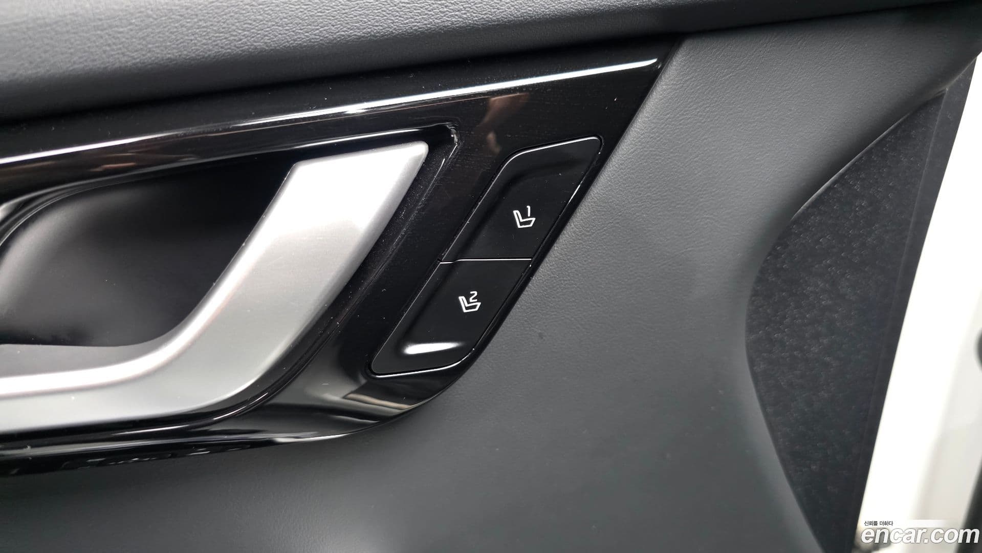 Main__Slider__Photo:EV6 Kia 2022.3-15