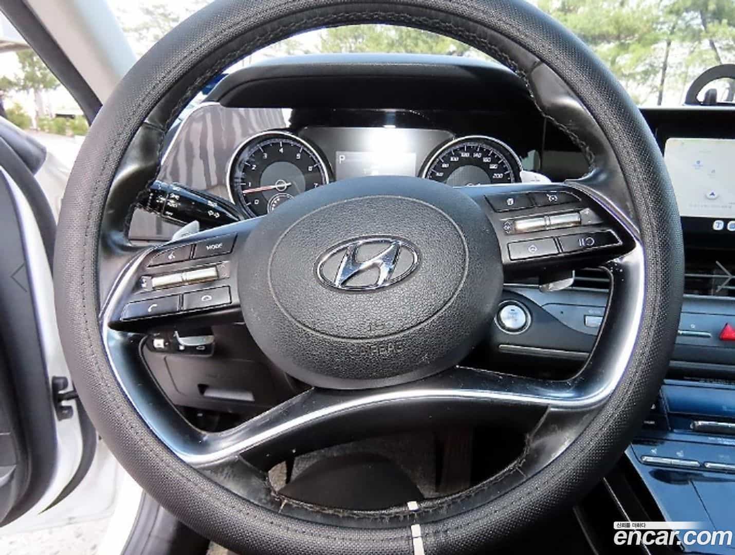 Grandeur Hyundai 2020.1-INNER-008