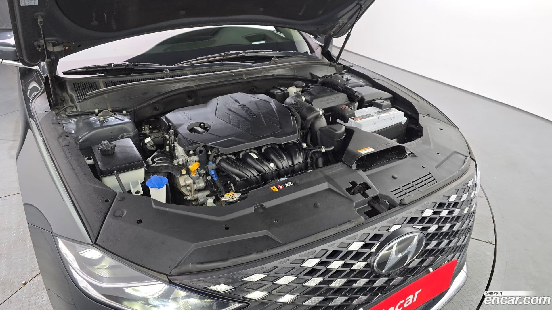 Main__Slider__Photo:Grandeur Hyundai 2020.5-5