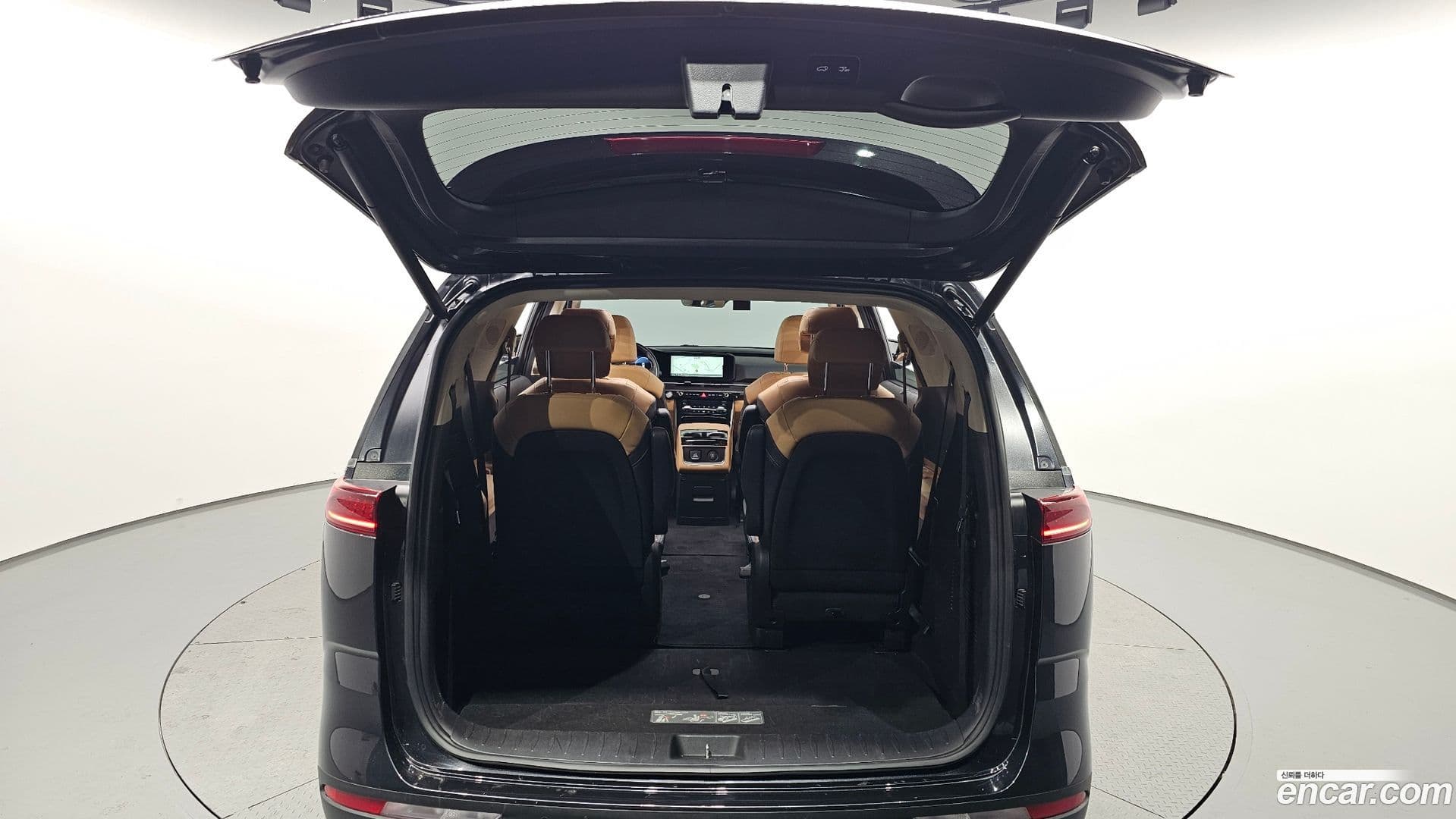 Main__Slider__Photo:Canival Kia 2022.6-19