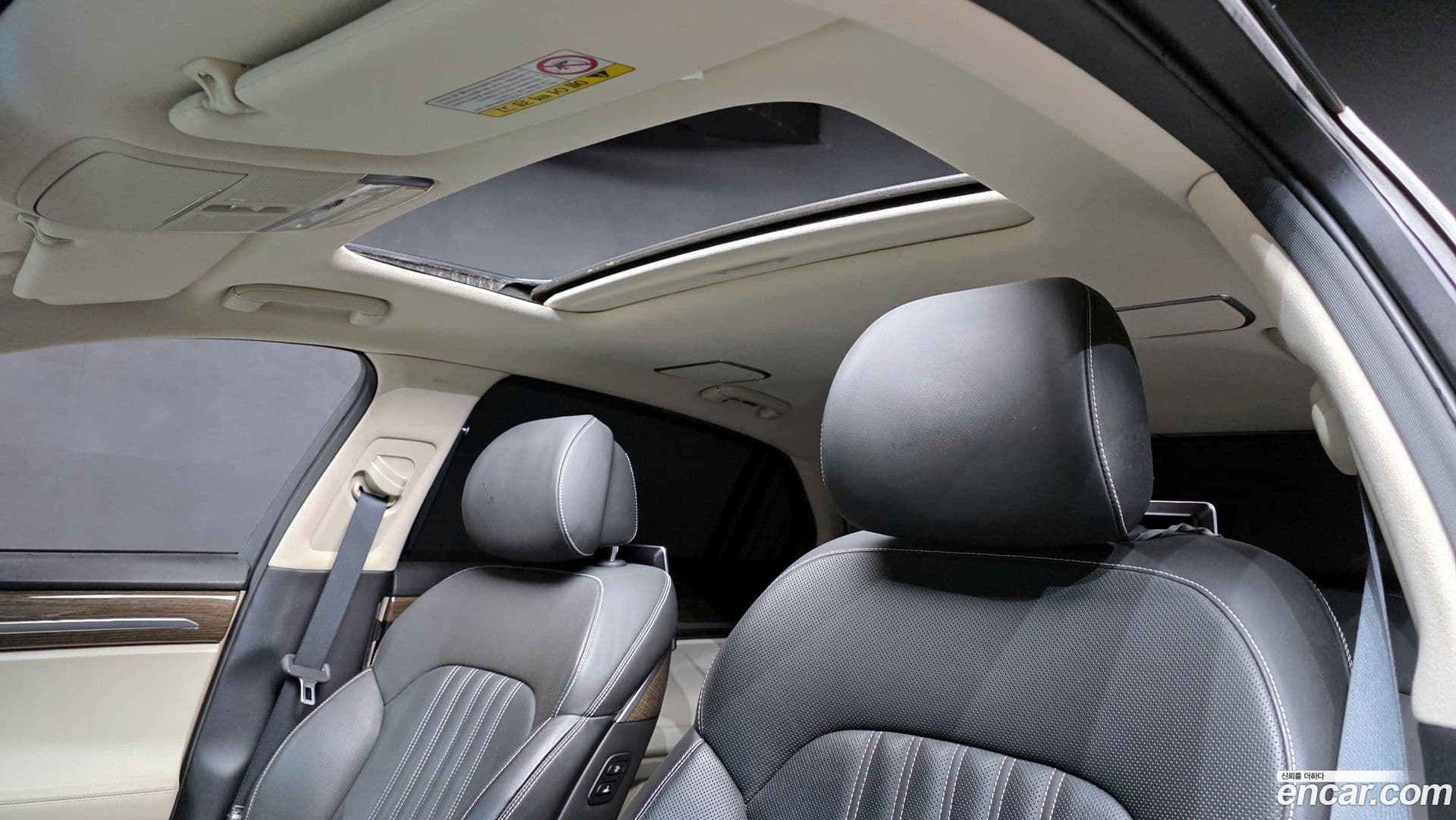 Main__Slider__Photo:G90 Genesis 2019.10-18