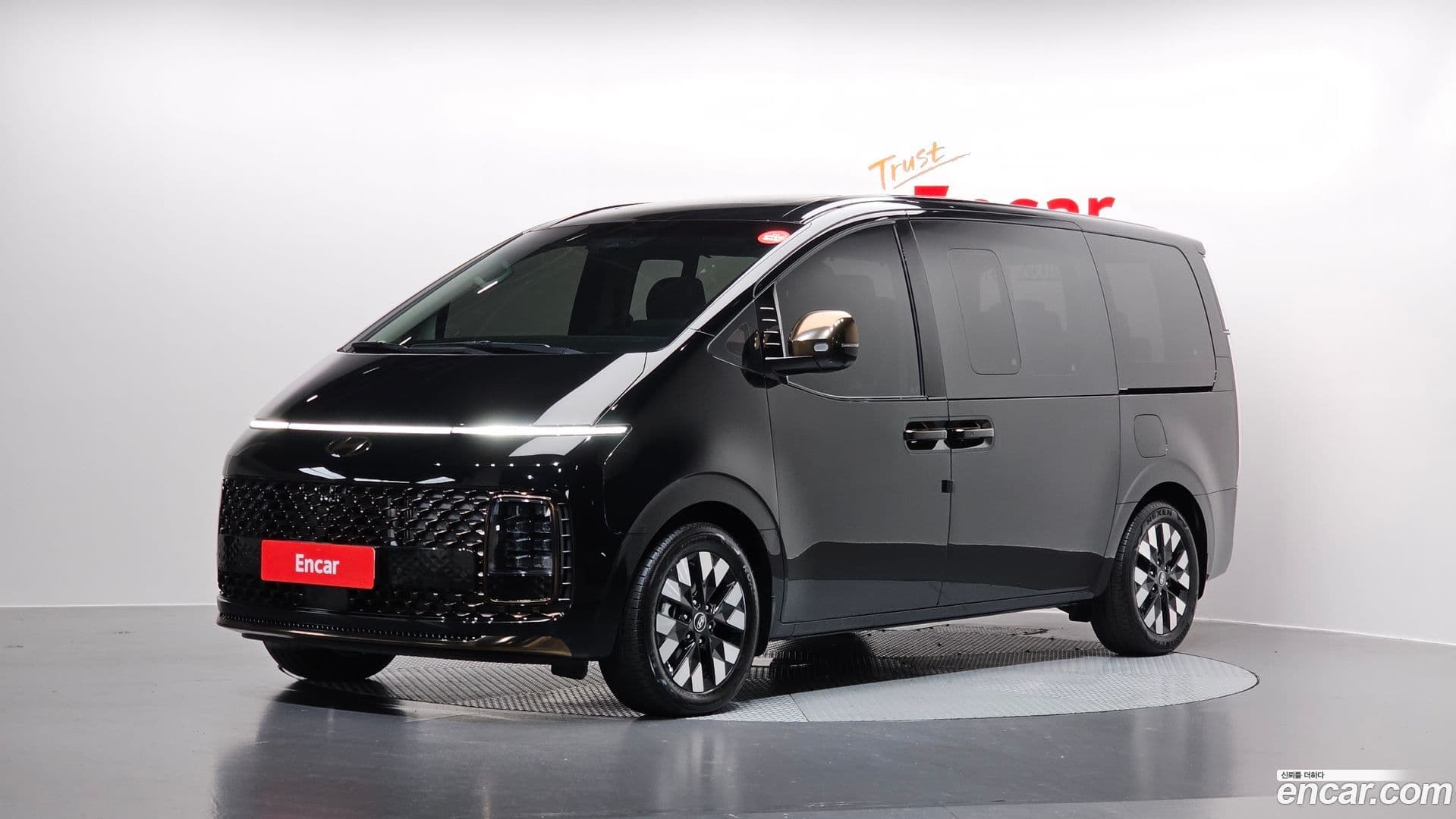 Main__Slider__Photo:Staria Hyundai 2024.2-0