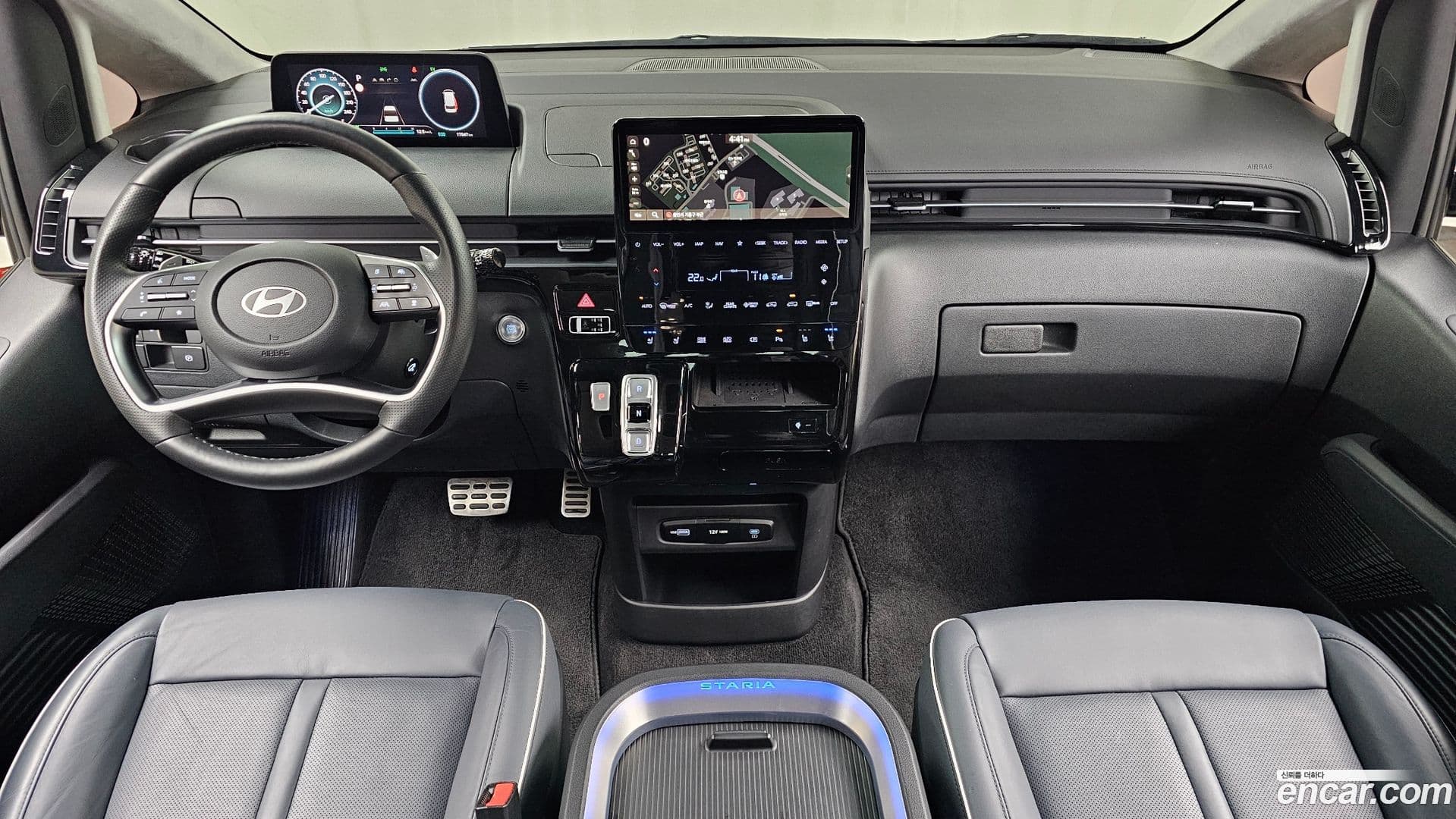 Main__Slider__Photo:Staria Hyundai 2024.2-6