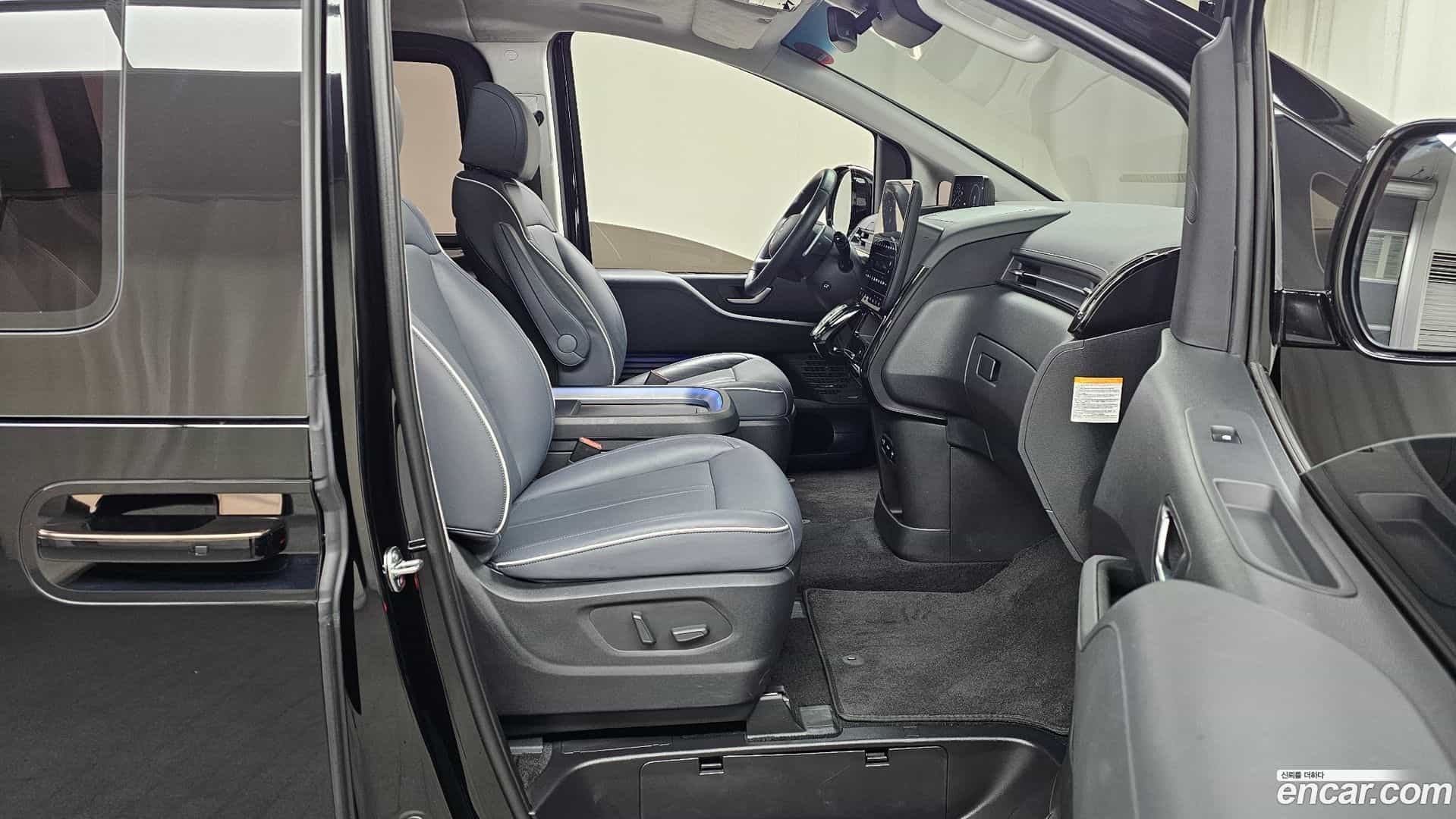 Staria Hyundai 2024.2-OPTION-015