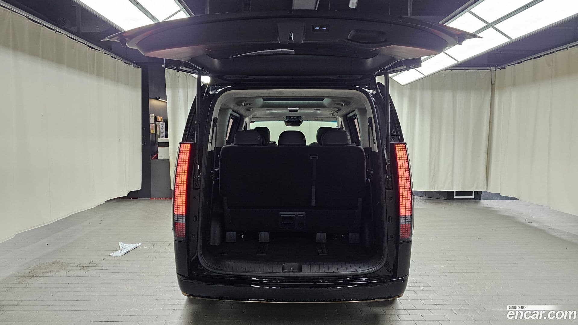 Main__Slider__Photo:Staria Hyundai 2024.2-19