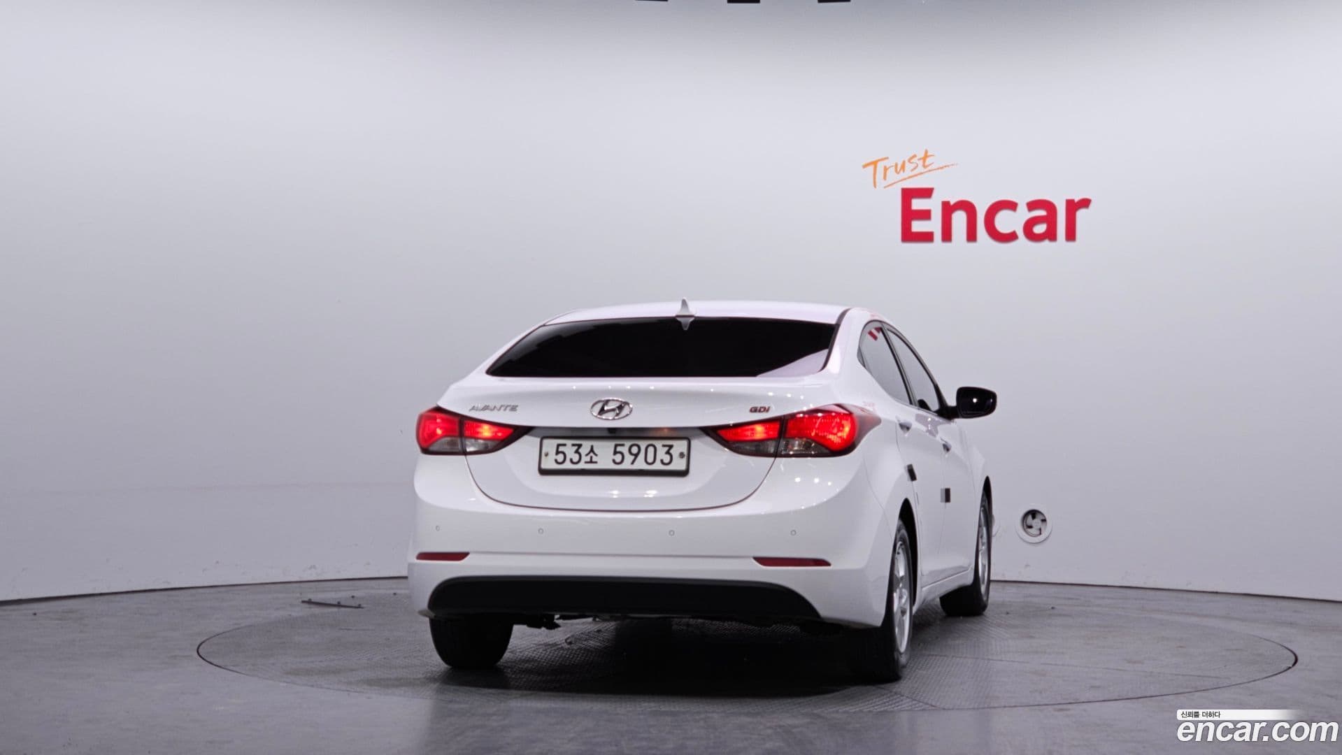 Main__Slider__Photo:AVANTE Hyundai 2014.0-3