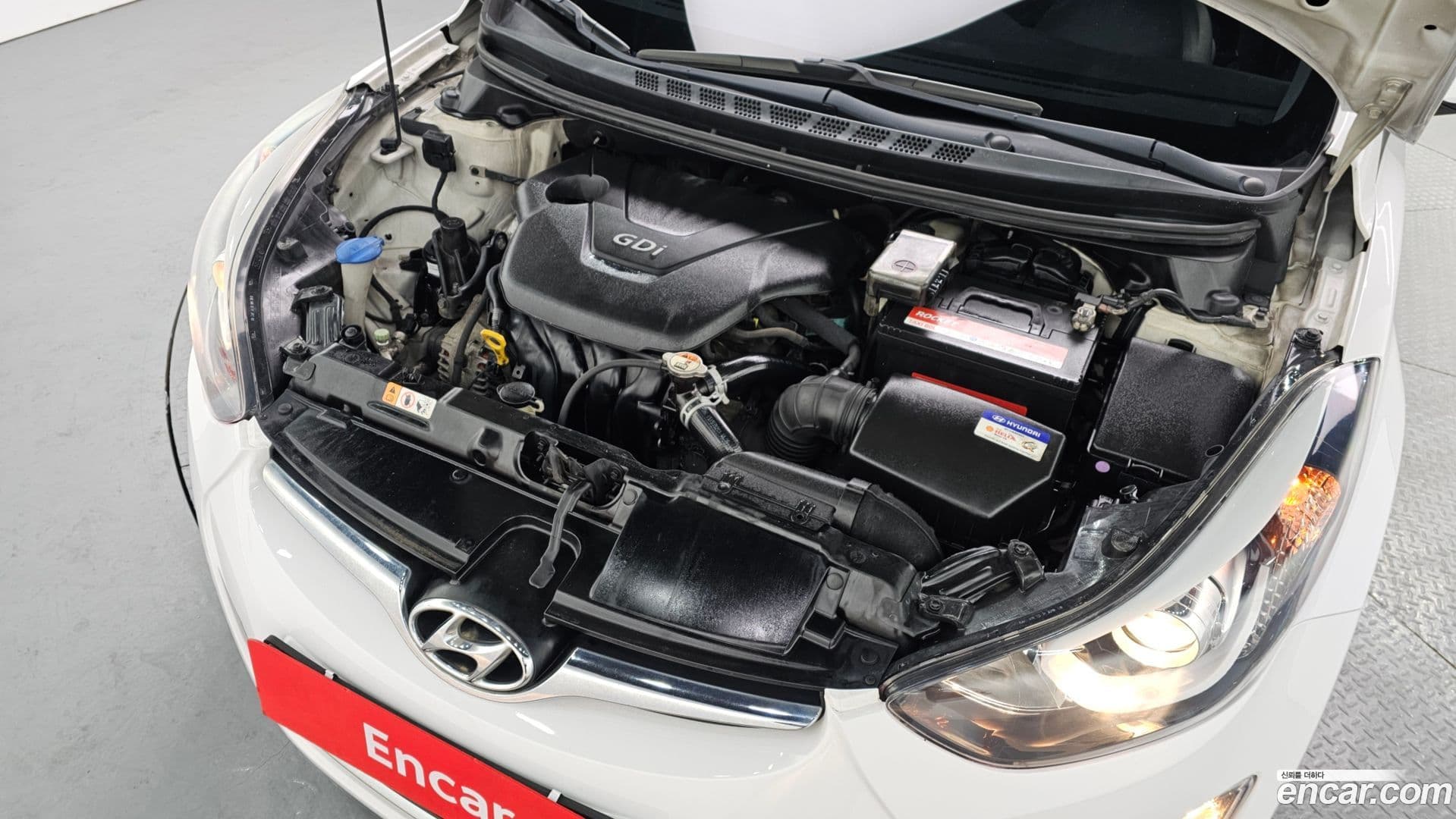 Main__Slider__Photo:AVANTE Hyundai 2014.0-5