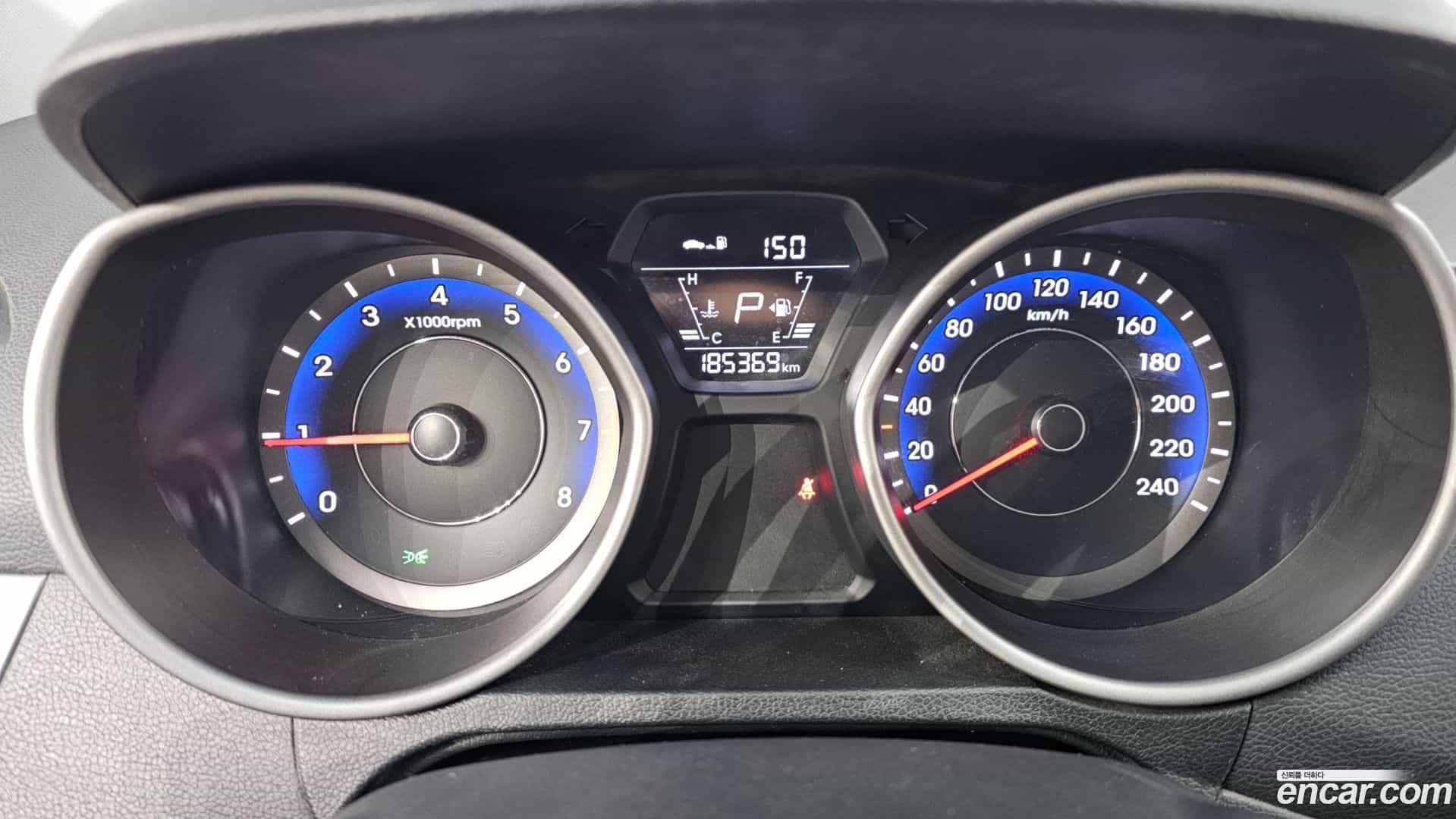 AVANTE Hyundai 2014.0-INNER-008