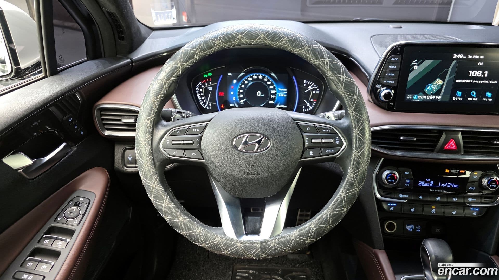 Main__Slider__Photo:Santafe Hyundai 2019.3-12