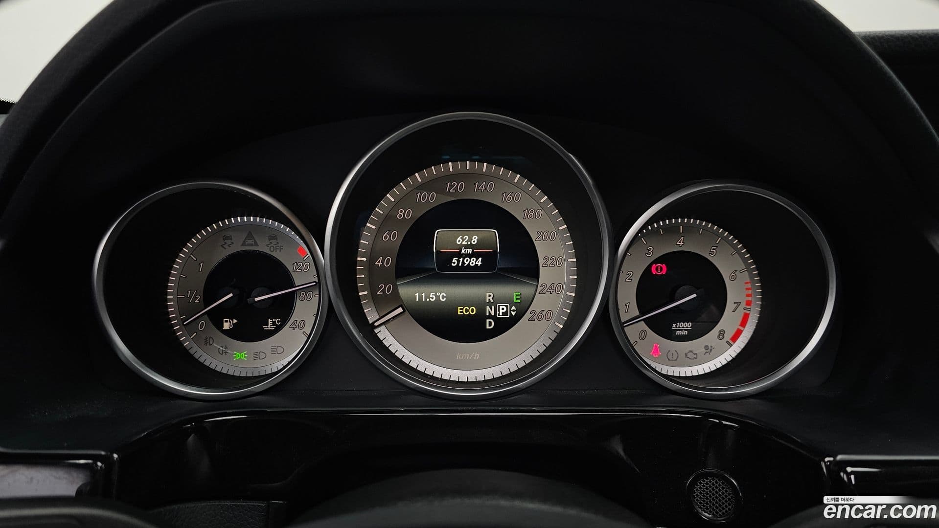 Main__Slider__Photo:E-Class Mercedes-Benz 2014.2-7