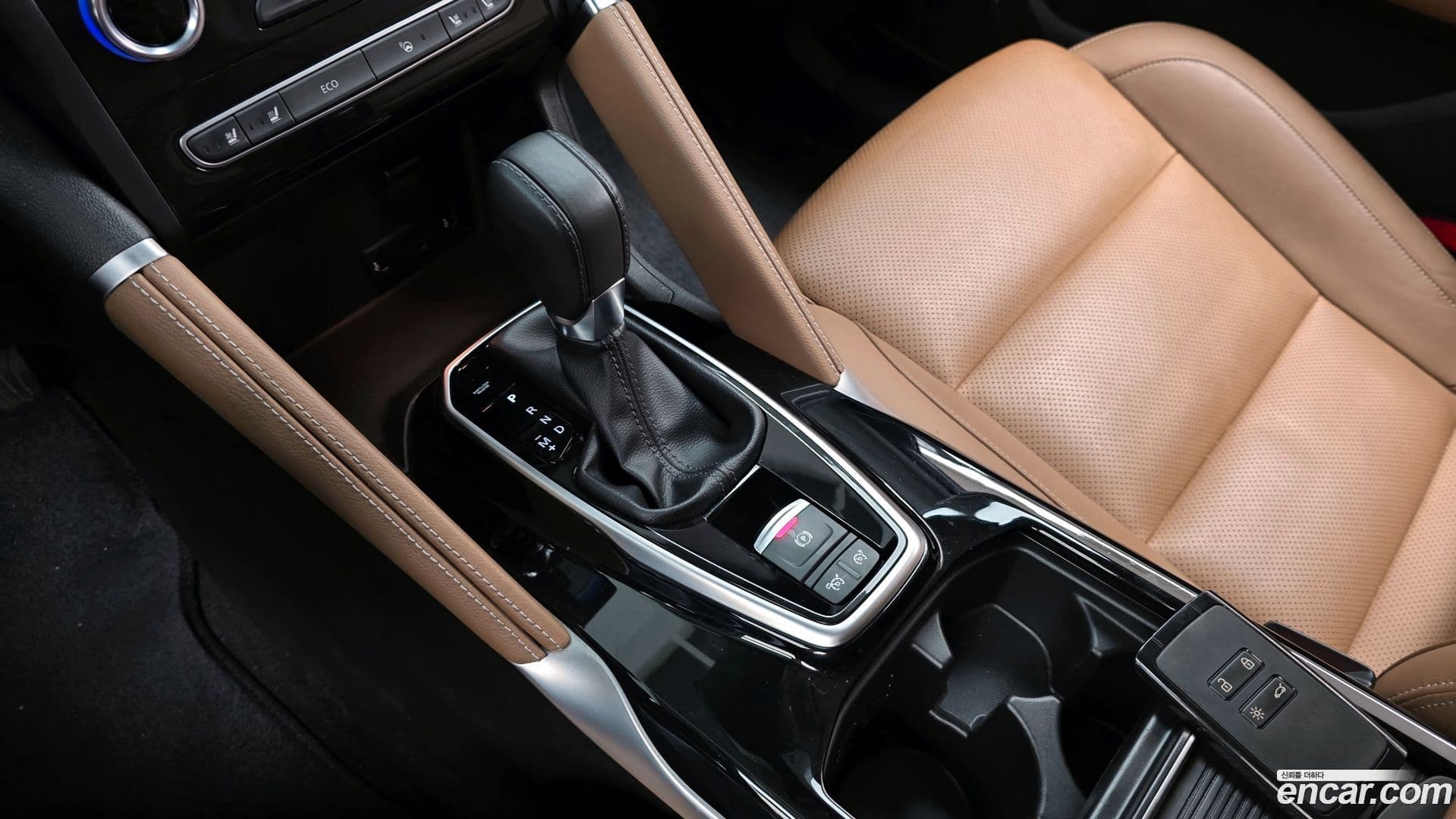 Main__Slider__Photo:QM6 Renault-KoreaSamsung 2022.2-8