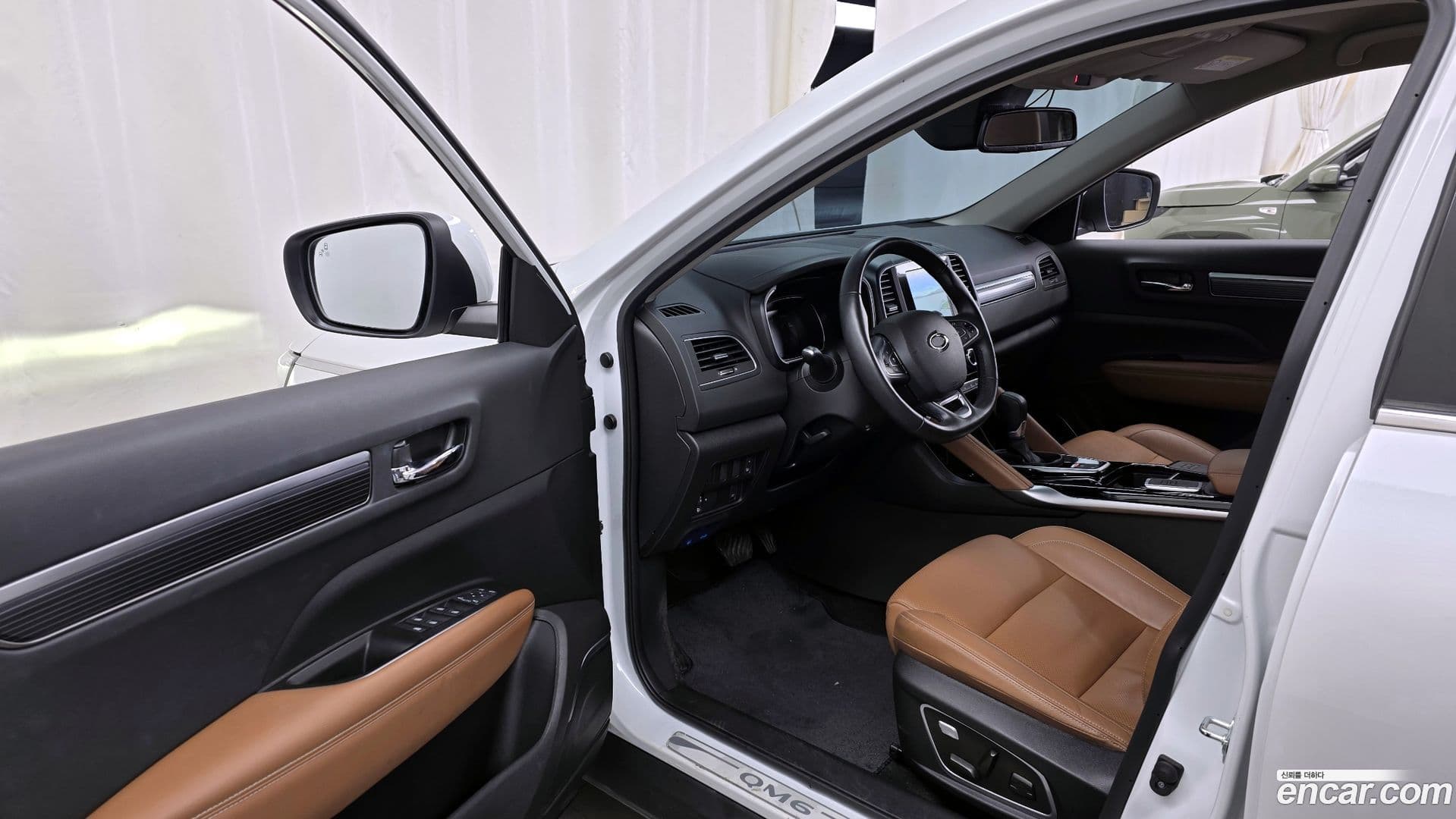 Main__Slider__Photo:QM6 Renault-KoreaSamsung 2022.2-9