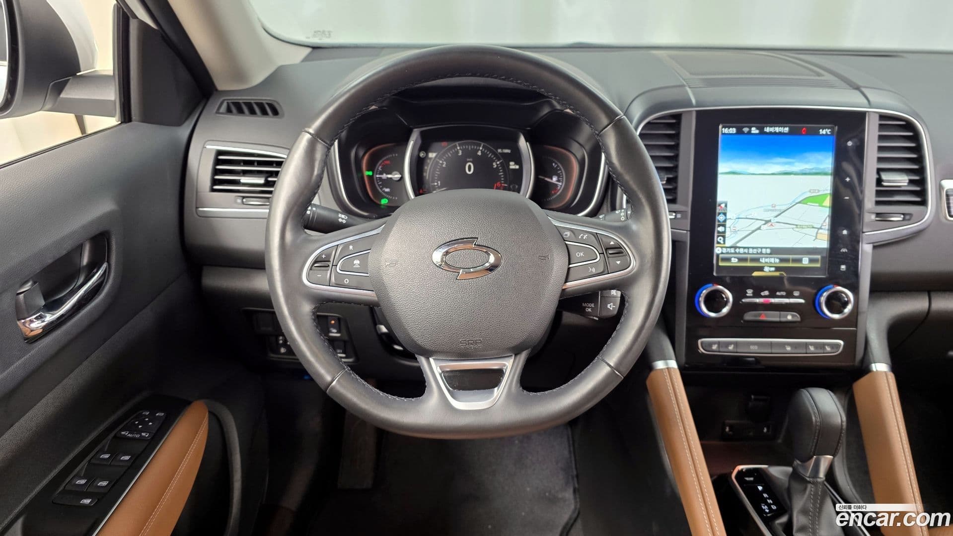 Main__Slider__Photo:QM6 Renault-KoreaSamsung 2022.2-12