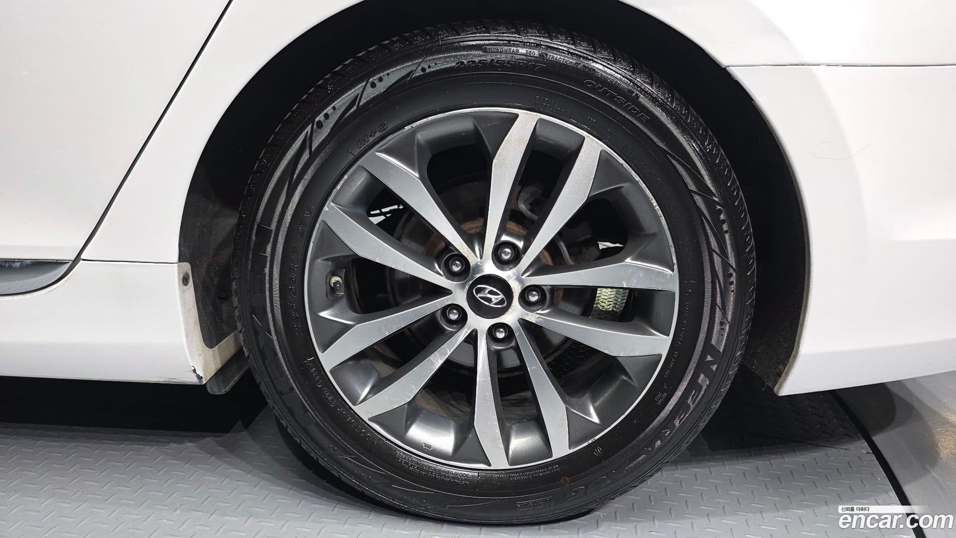 Main__Slider__Photo:Grandeur Hyundai 2012.4-4