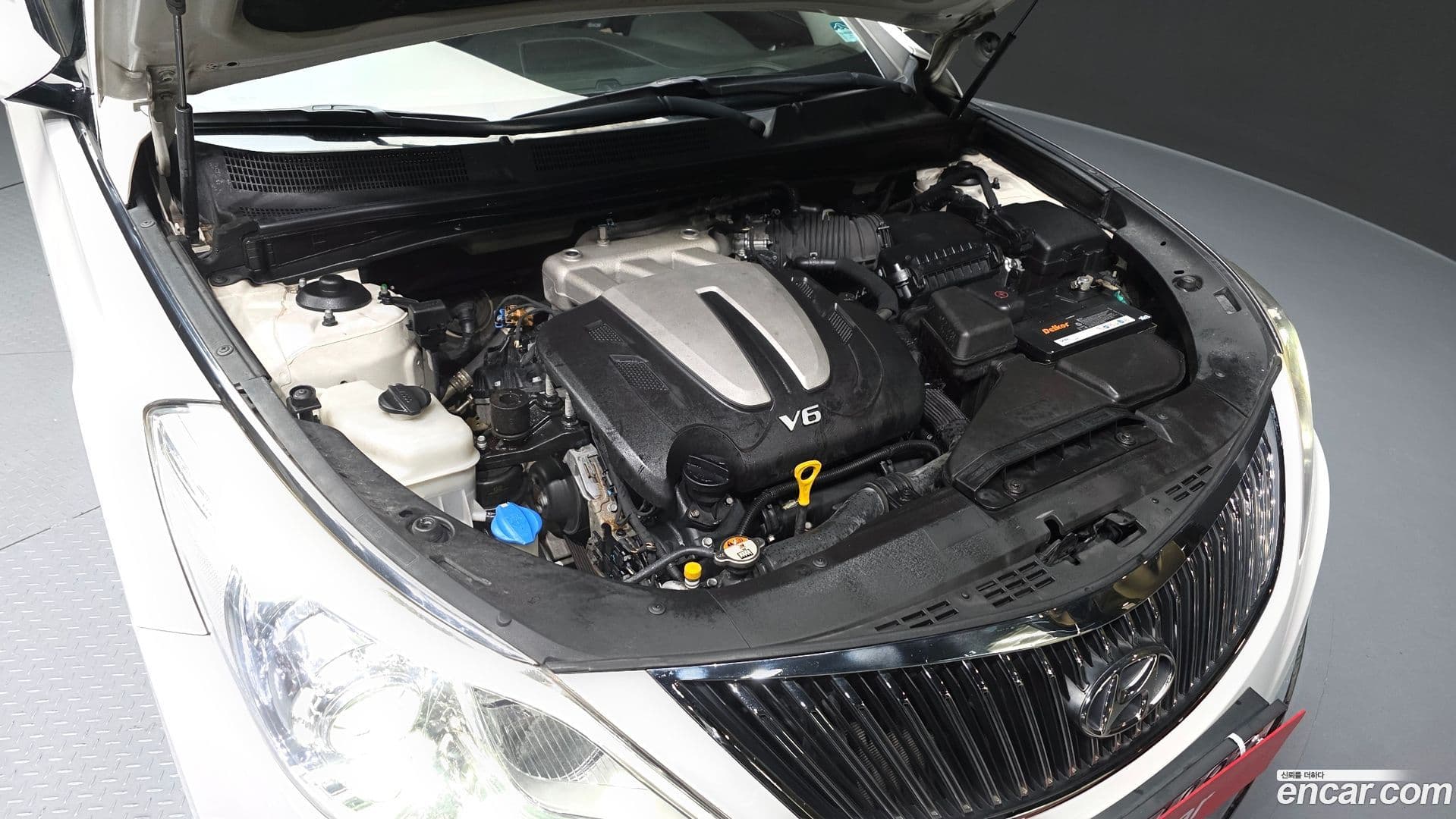 Main__Slider__Photo:Grandeur Hyundai 2012.4-5