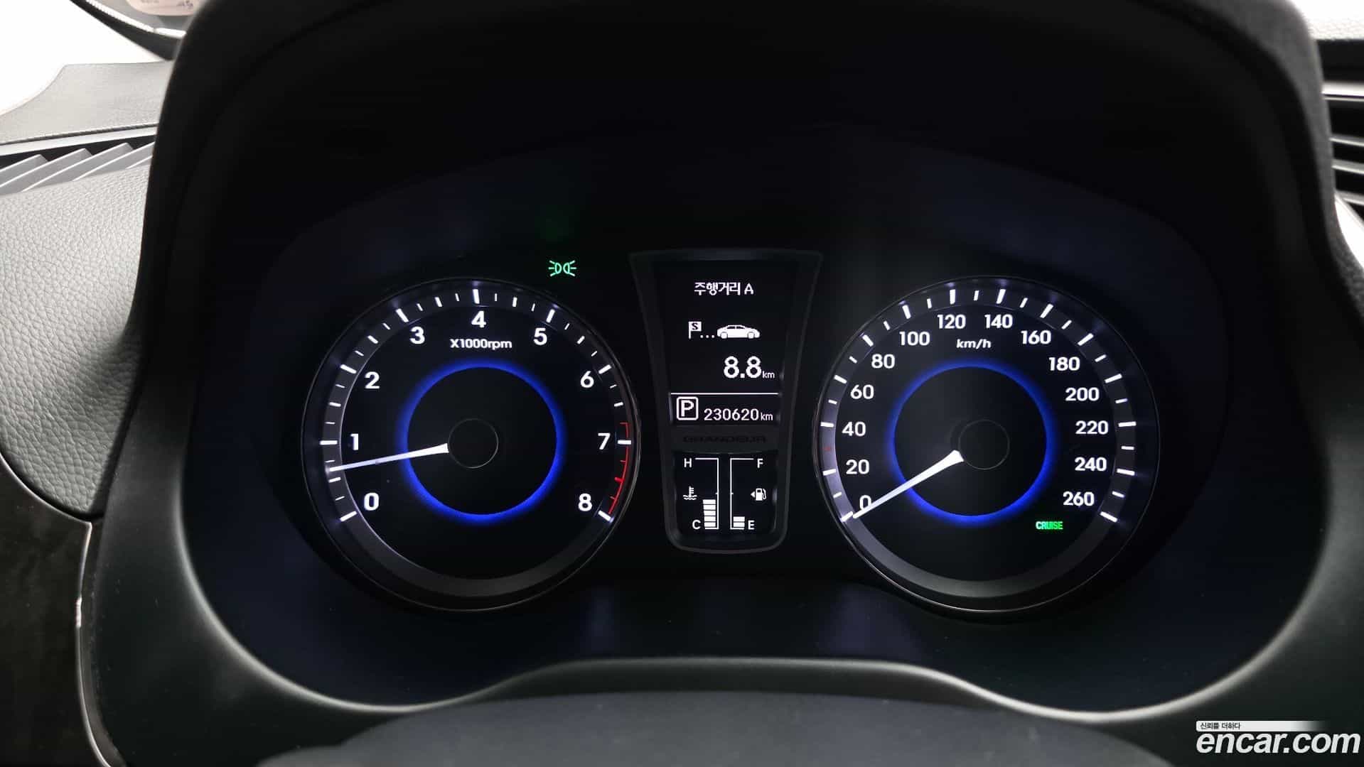 Grandeur Hyundai 2012.4-INNER-008