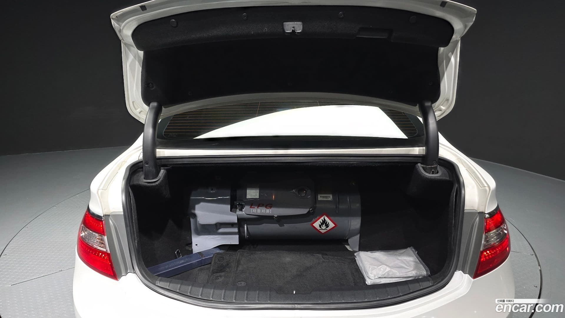 Main__Slider__Photo:Grandeur Hyundai 2012.4-19