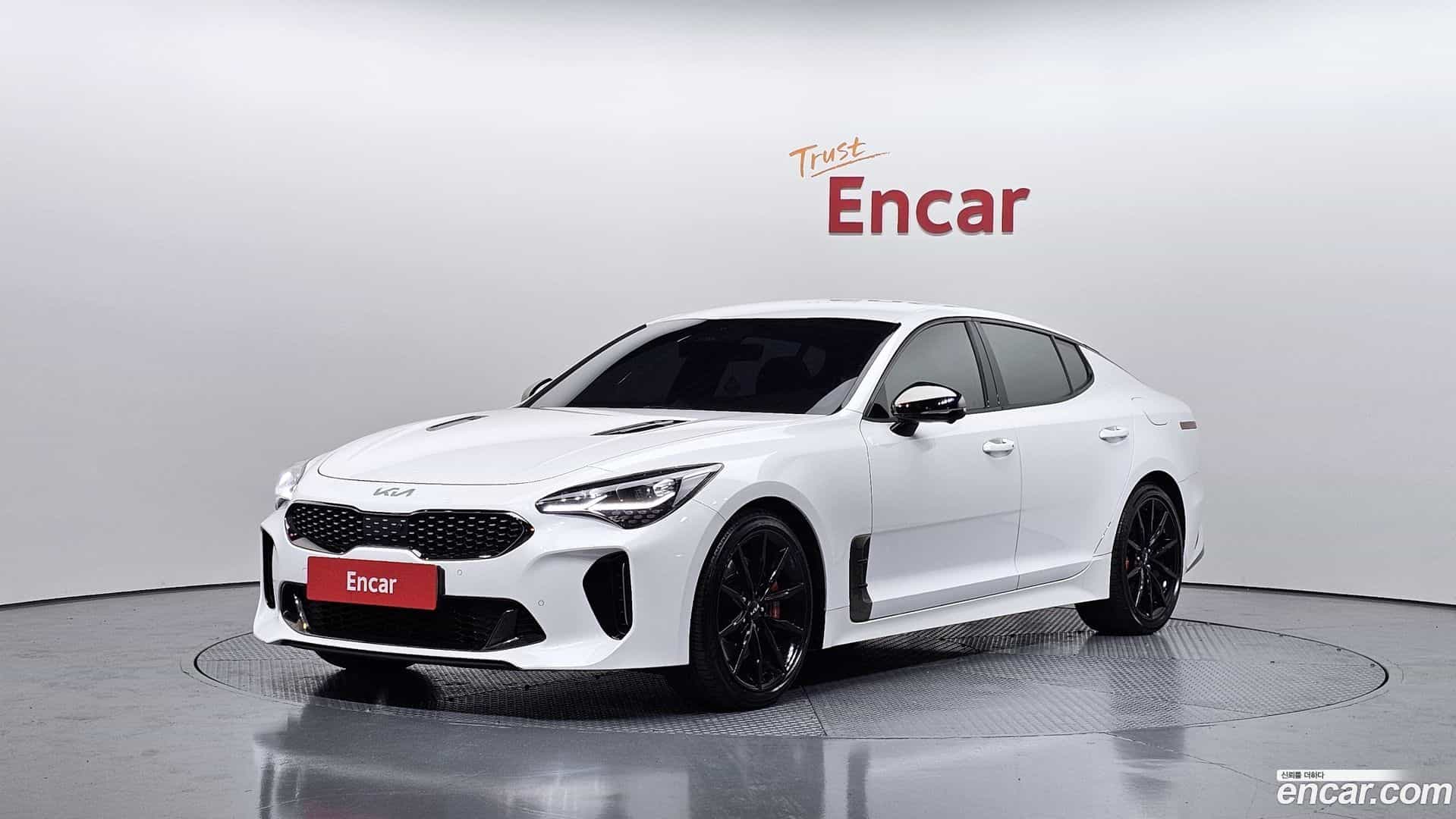 Stinger Kia 2022.11-OUTER-001