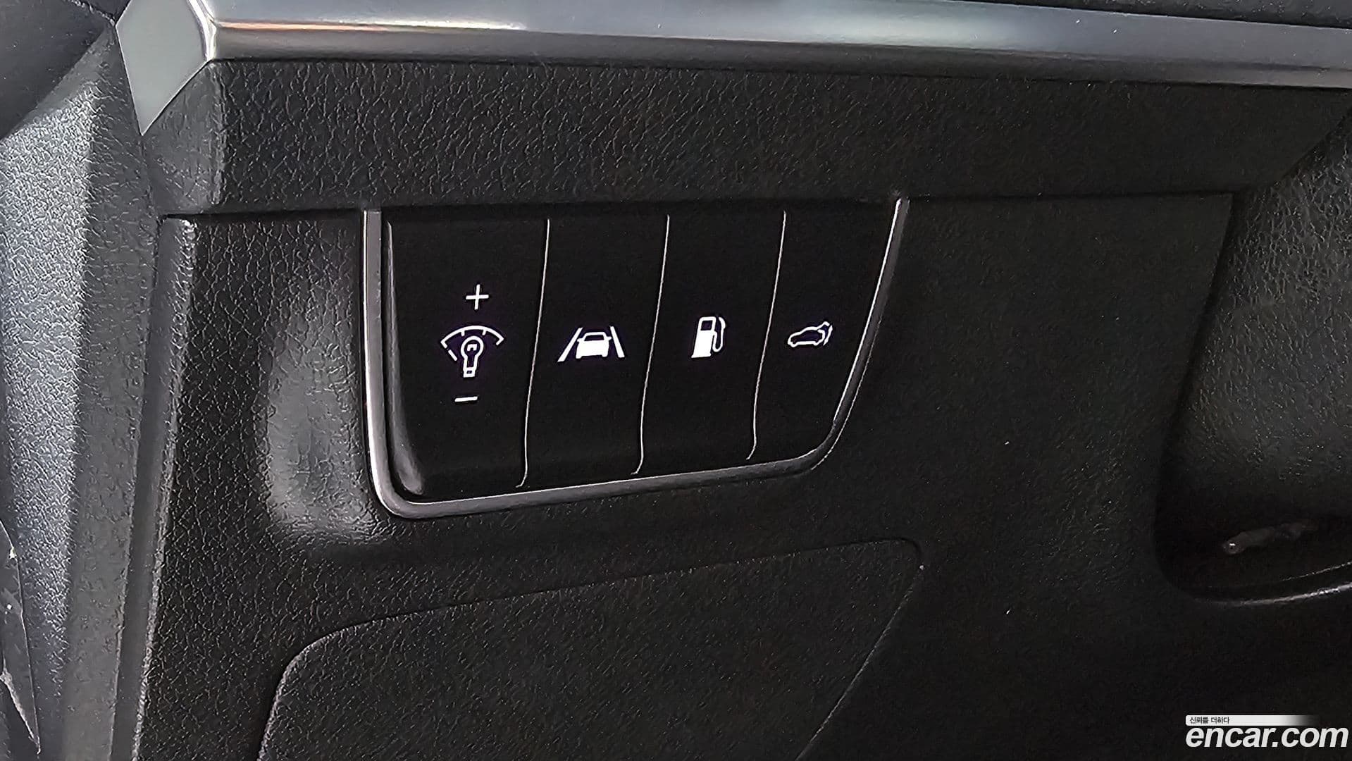 Main__Slider__Photo:Stinger Kia 2022.11-13