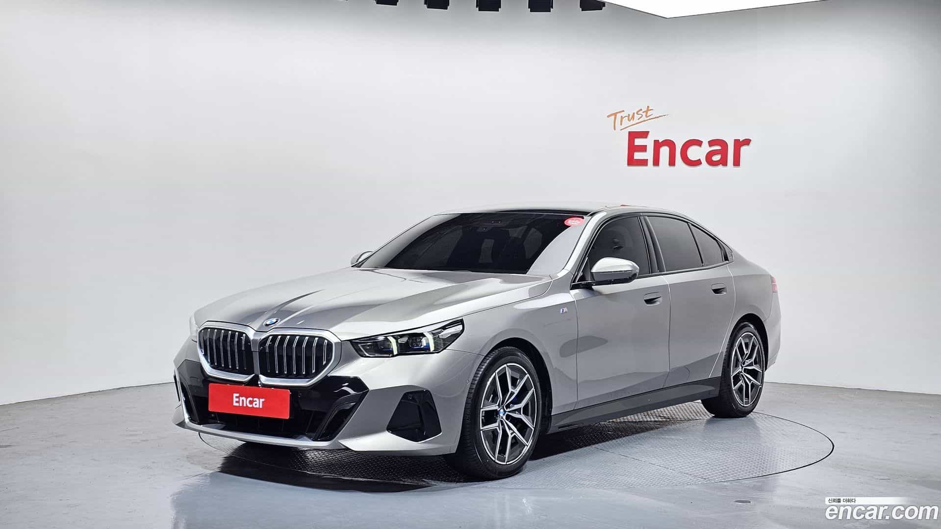 5-Series BMW 2025.6-OUTER-001