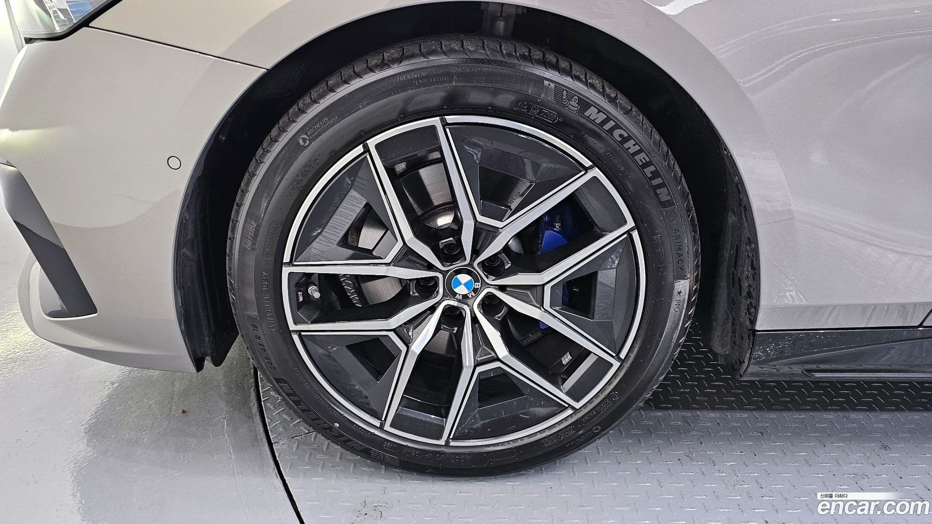 Main__Slider__Photo:5-Series BMW 2025.6-4