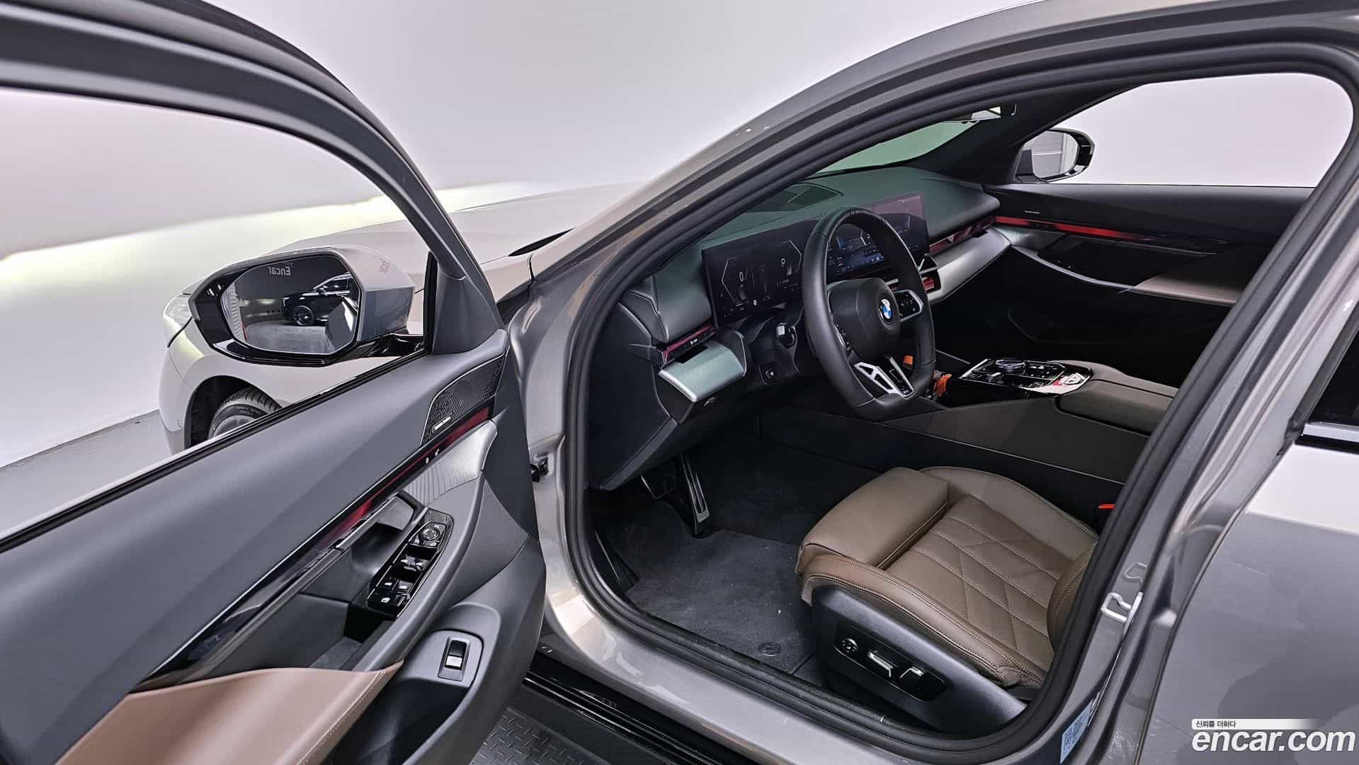 5-Series BMW 2025.6-INNER-010