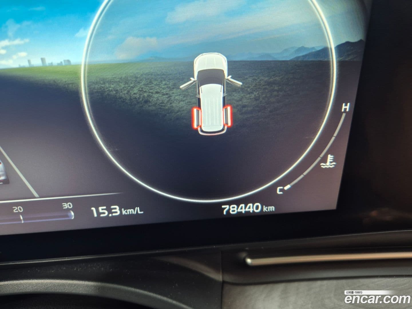 Main__Slider__Photo:Canival Kia 2023.0-7