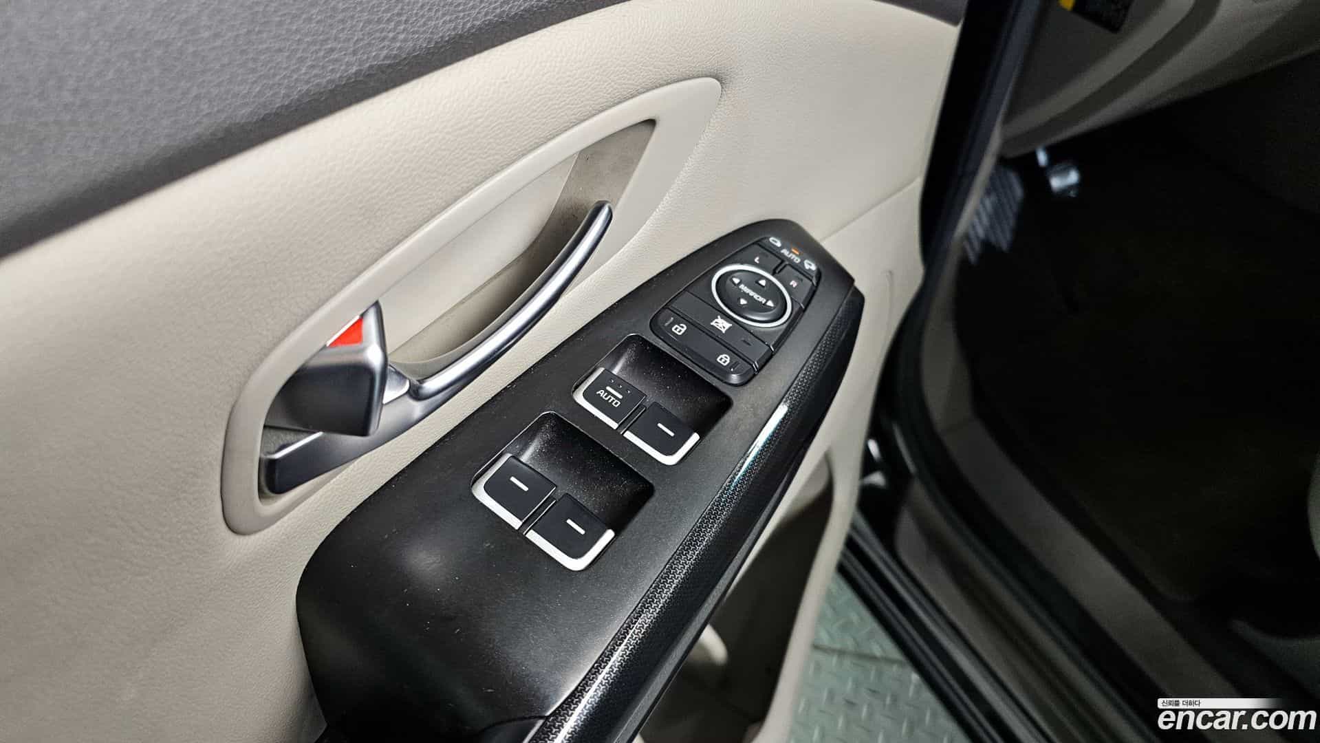 Canival Kia 2015.2-OPTION-021