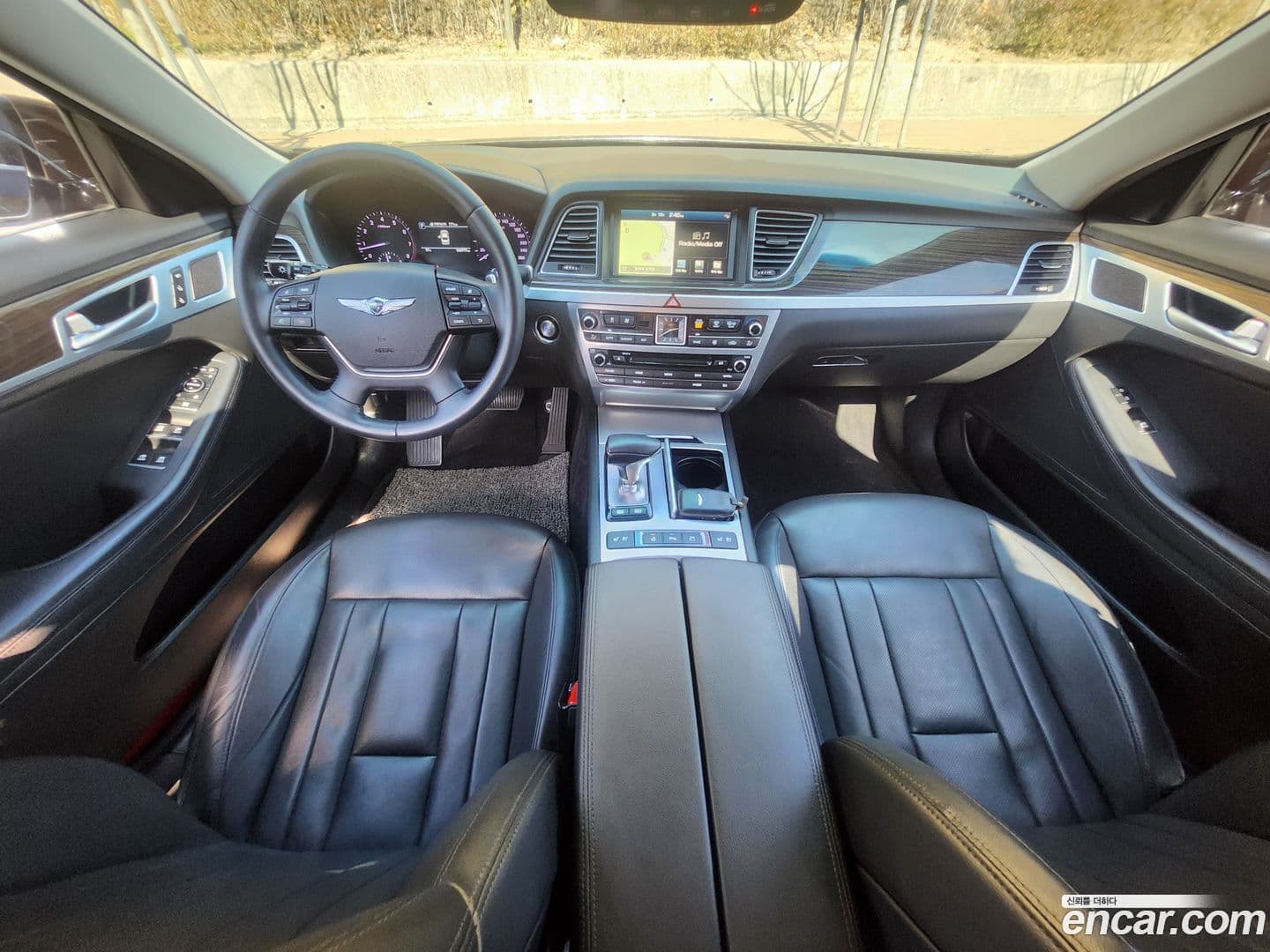 Main__Slider__Photo:G80 Genesis 2018.3-9