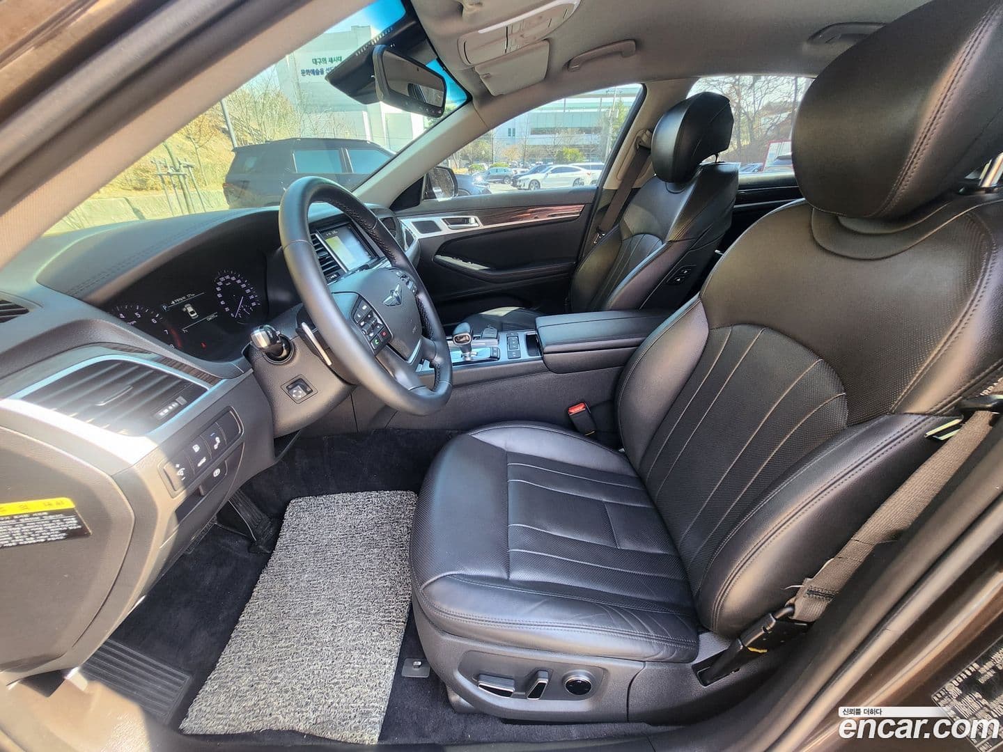 Main__Slider__Photo:G80 Genesis 2018.3-10