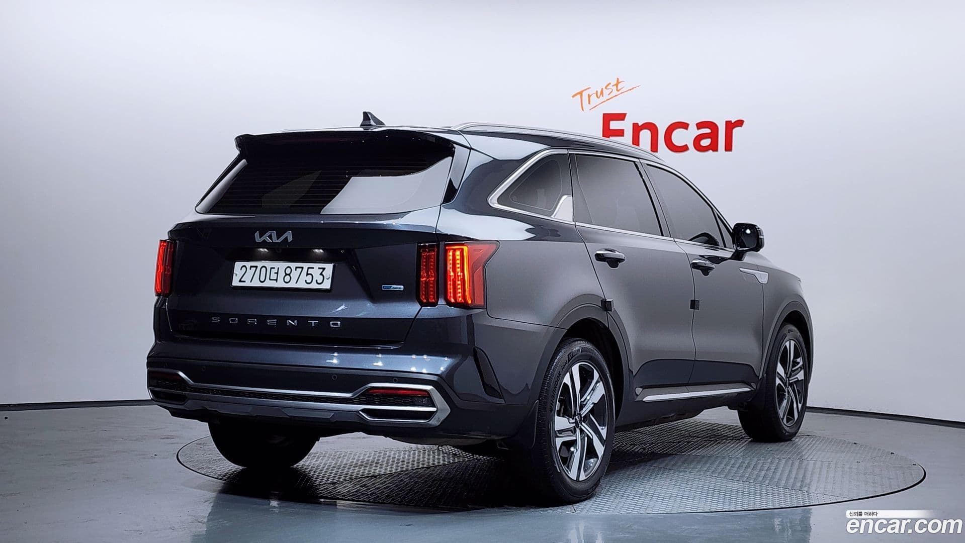 Main__Slider__Photo:Sorento Kia 2022.1-1